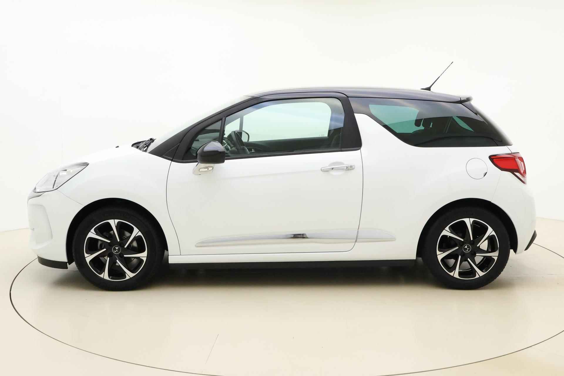 DS 3 1.2 PureTech Connected Chic 82 PK | Handgeschakeld | Trekhaak | Navigatie | Climate Control | Cruise Control | Licht metalen velgen | Elektrische ramen | Bluetooth - 6/31