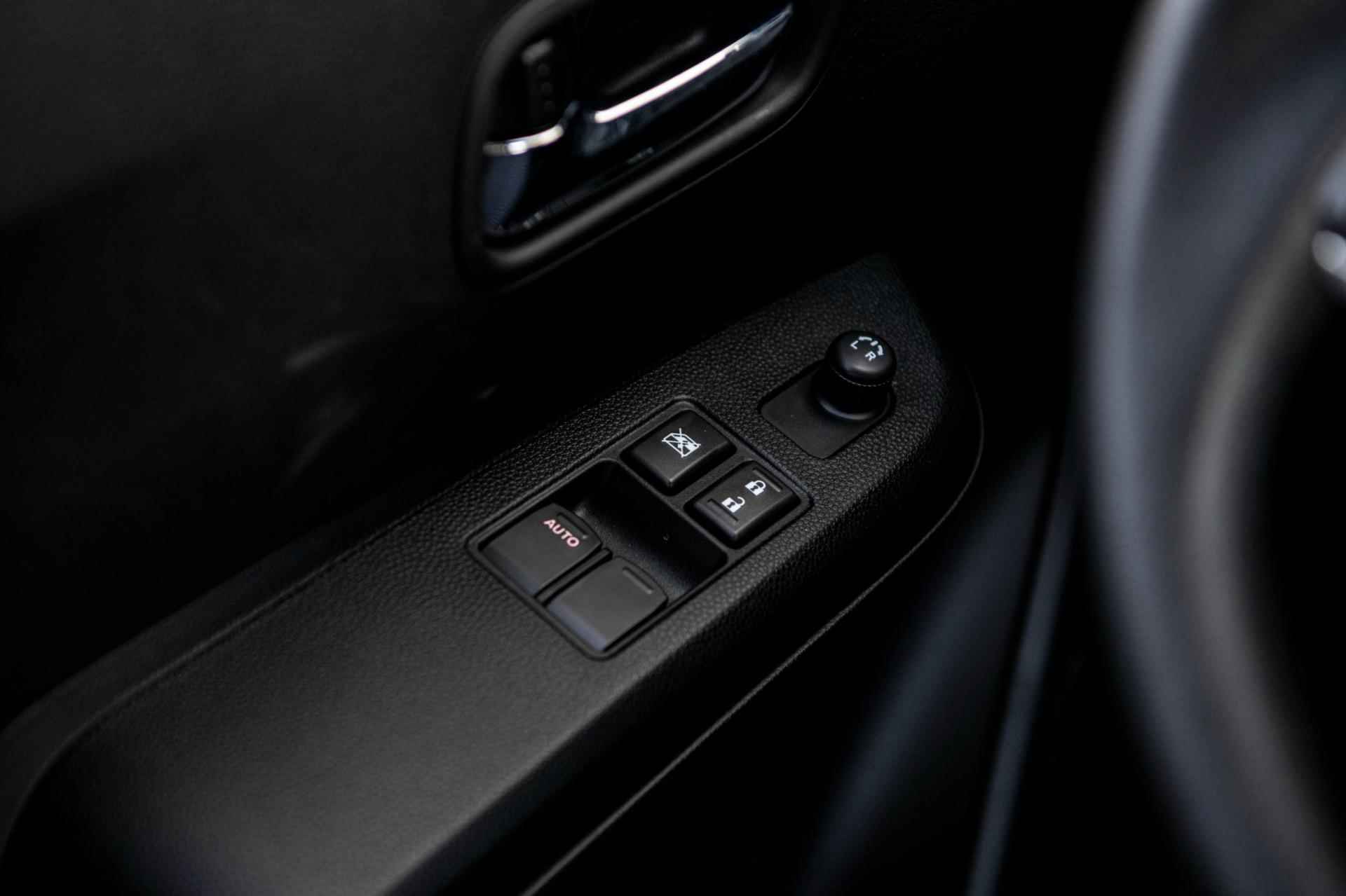 Suzuki Ignis 1.2 Smart Hybrid Select | Automaat | Airco| Apple CarPlay | Camera | Stoelverwarming | LM Velgen | - 13/39