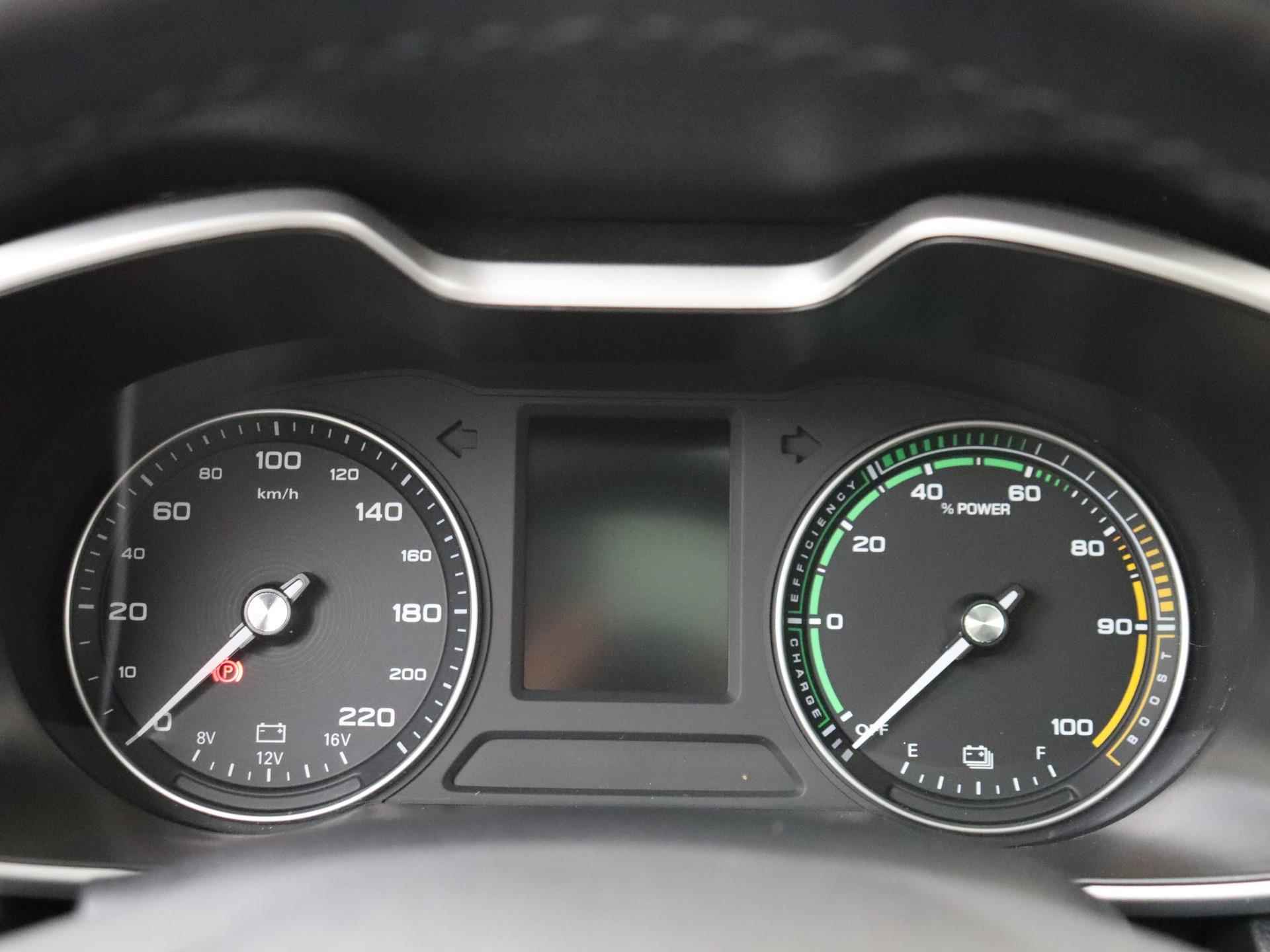 MG ZS EV Luxury | Leder | Panoramadak | Navi | Camera | Apple CarPlay | - 19/31