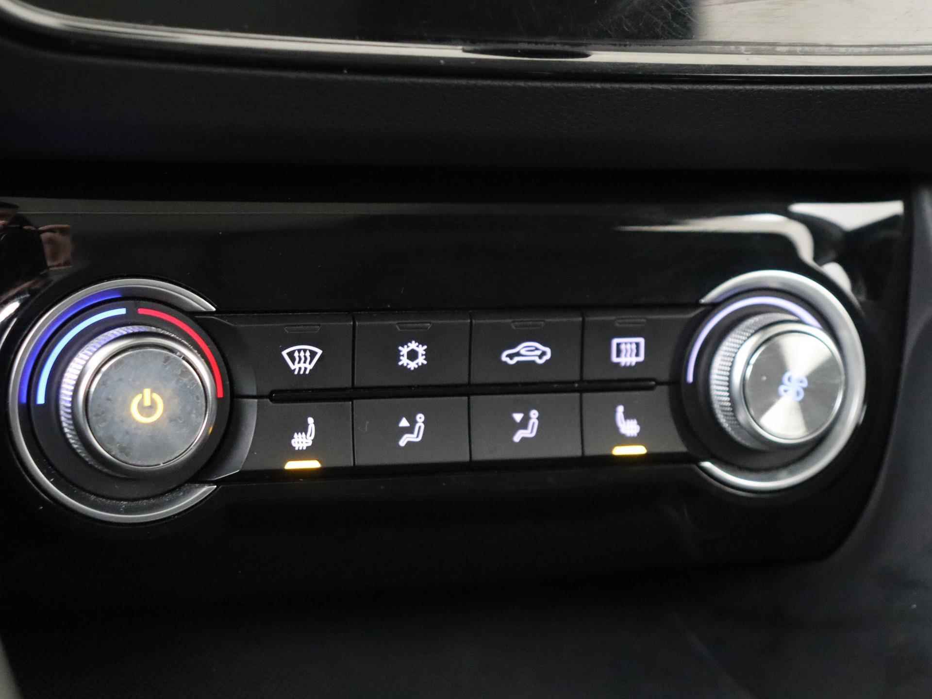 MG ZS EV Luxury | Leder | Panoramadak | Navi | Camera | Apple CarPlay | - 21/31