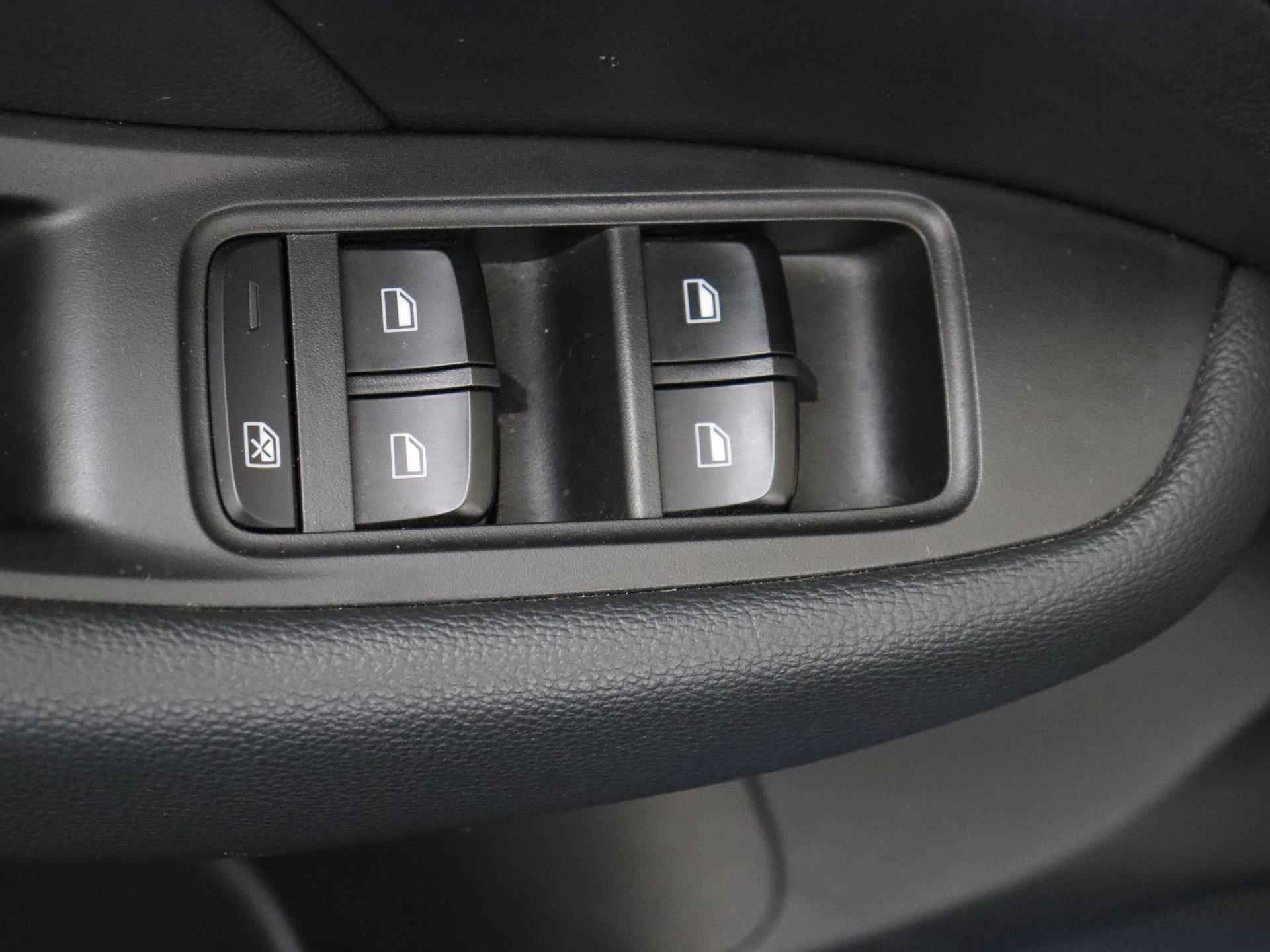 MG ZS EV Luxury | Leder | Panoramadak | Navi | Camera | Apple CarPlay | - 27/31