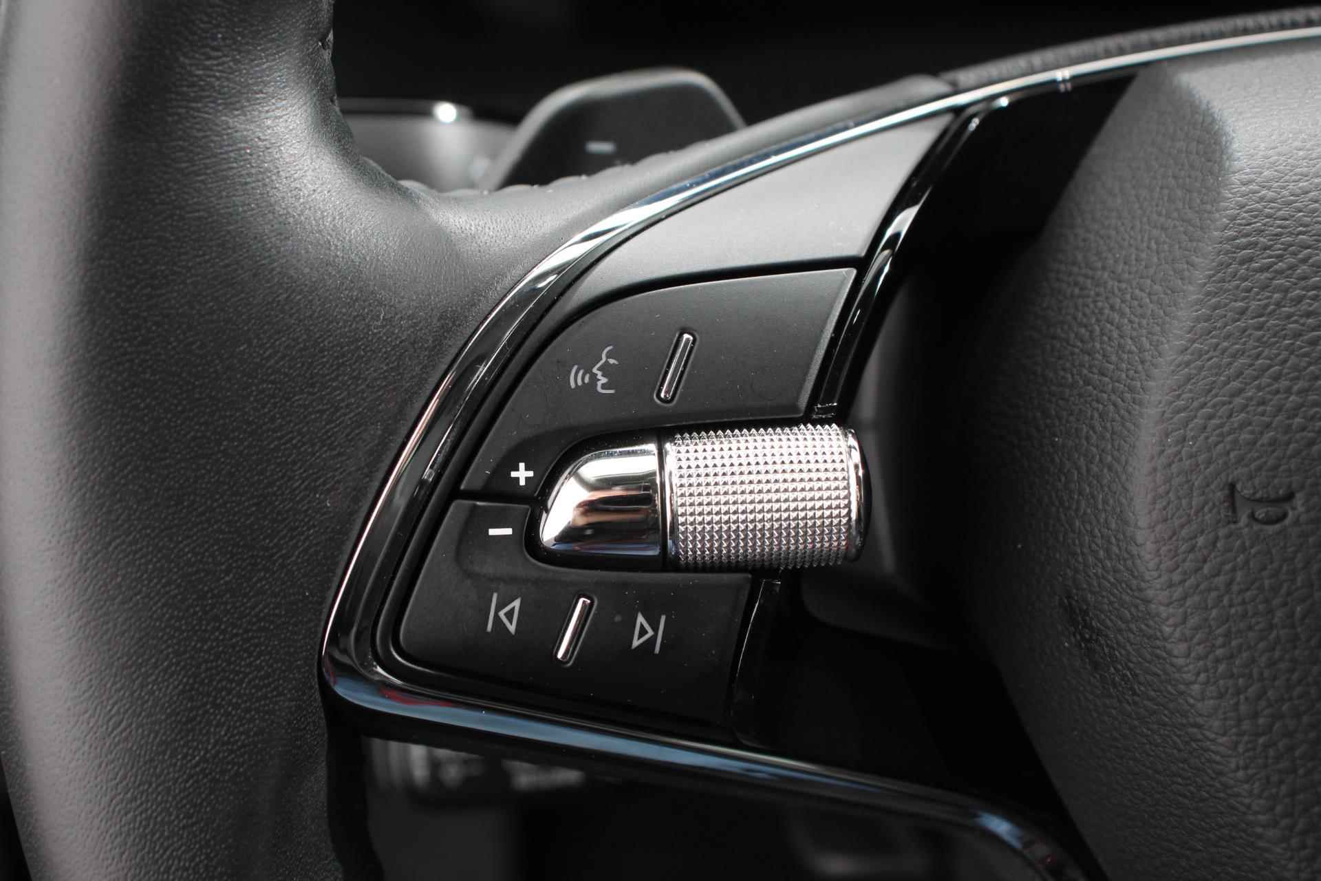 Skoda Octavia Combi 1.0 e-TSI 110pk MHEV DSG Style | Navigatie | Apple Carplay/Android Auto | Parkeersensor achter | Camera | Adaptive Cruise Control | Stoelverwarming | Ledverlichting | Climate Control - 15/33