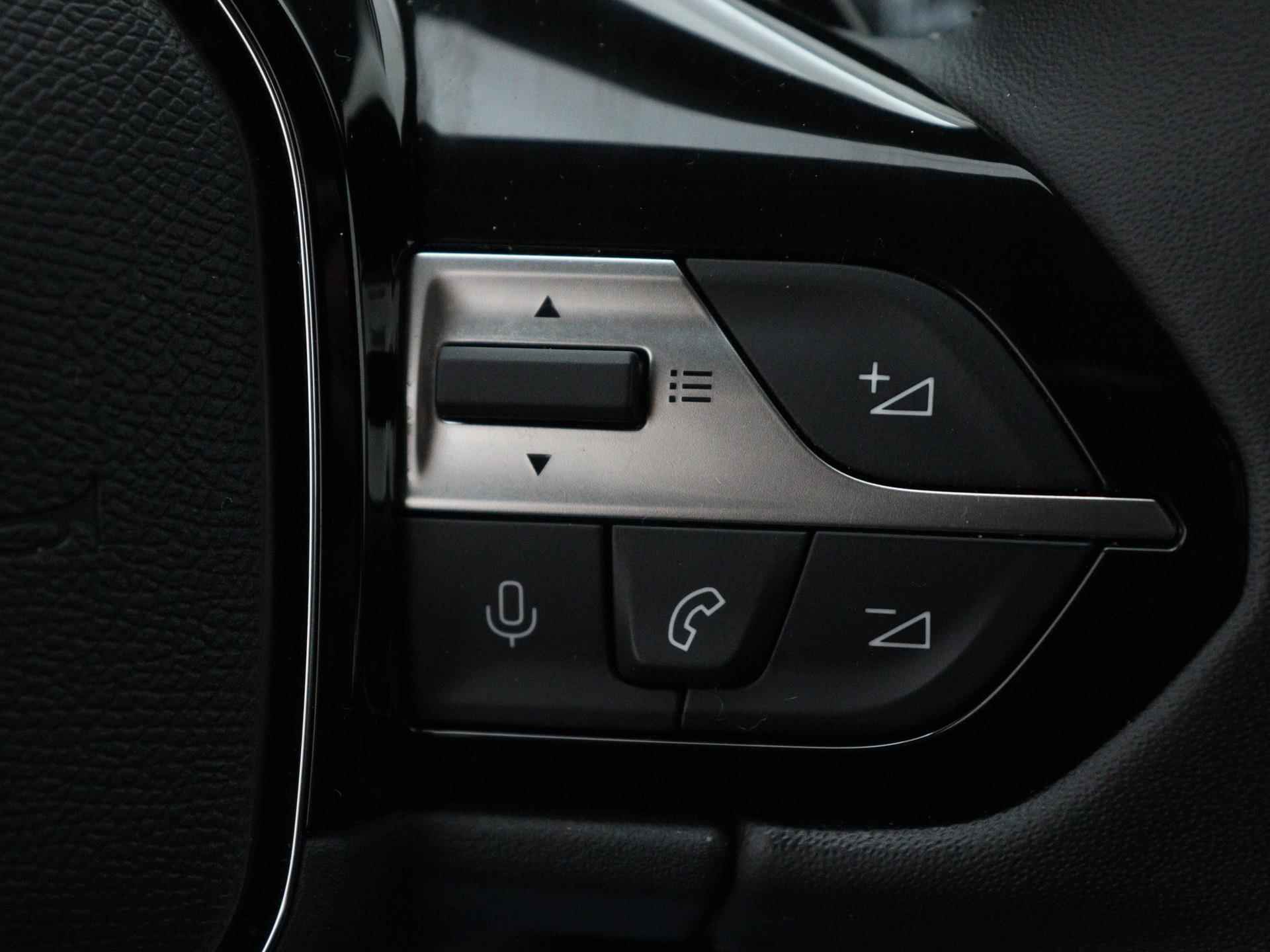 Peugeot 308 SW Active Pack Business 130pk Automaat | Navigatie | Climate Control | Licht Metalen Velgen 16"| Keyless Start | Apple Carplay/Android Auto - 26/35