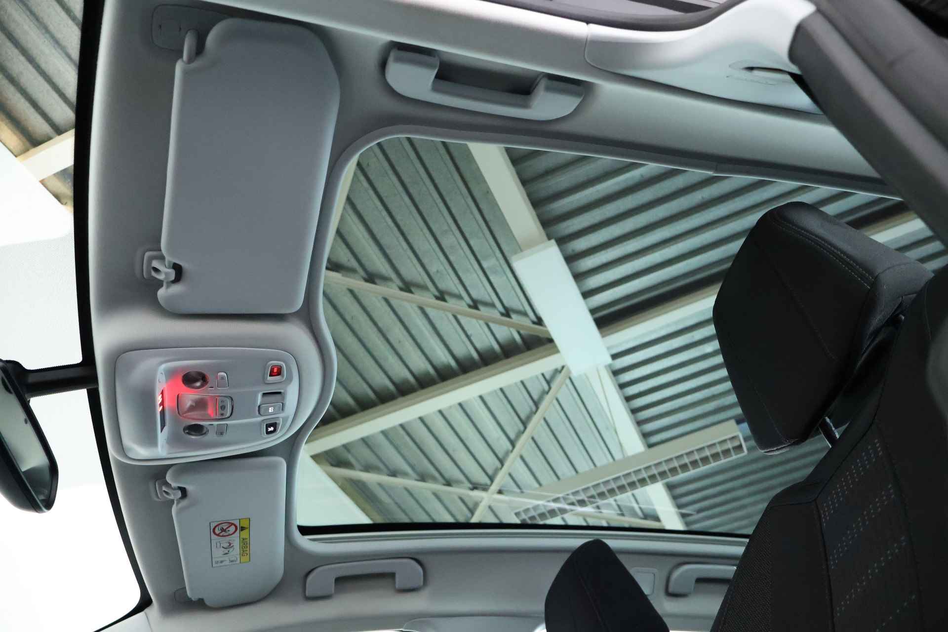 Peugeot 308 SW 1.6 BlueHDI Business Line / Panorama / Navigatie / Cruisecontrol / Bluetooth - 7/29