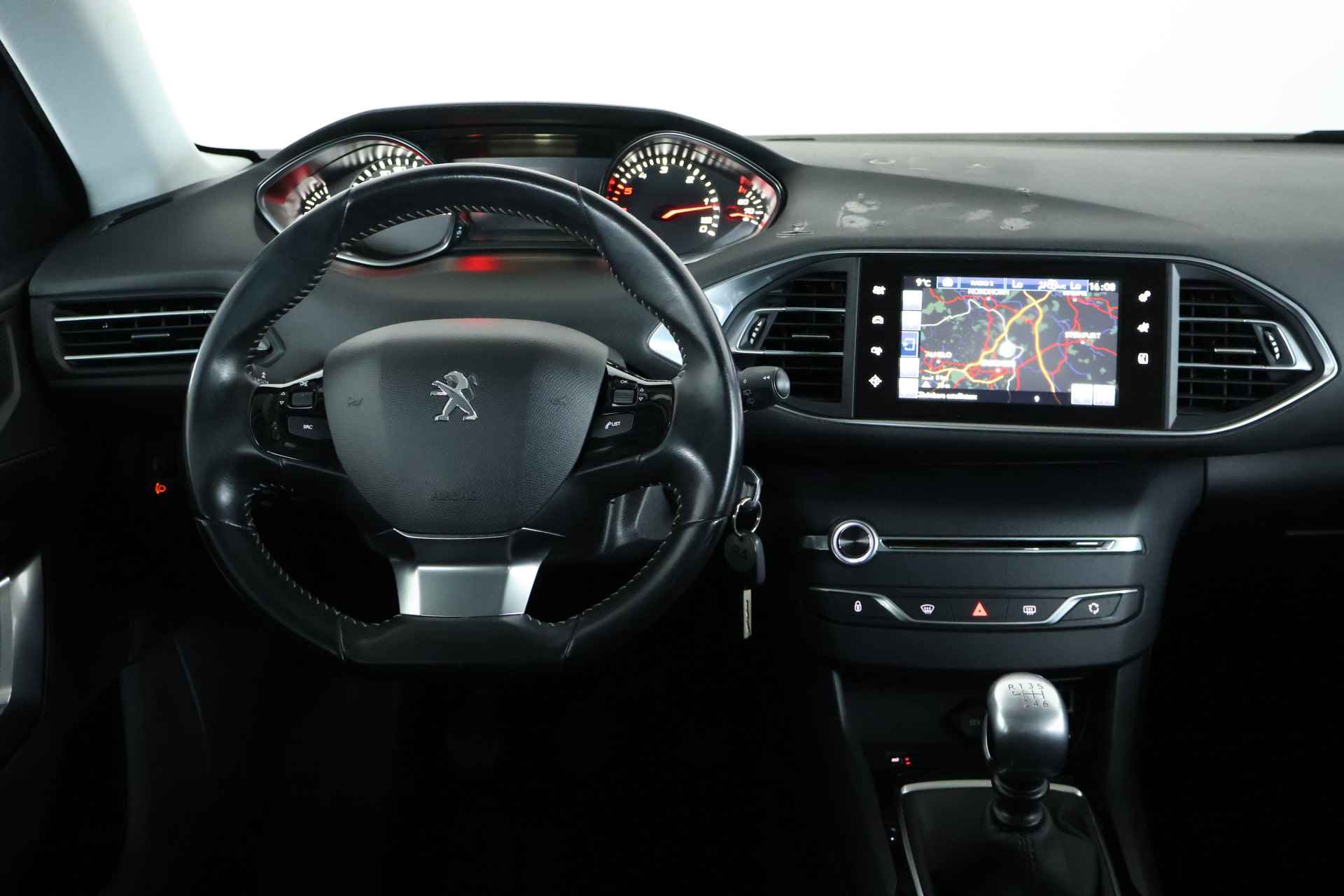 Peugeot 308 SW 1.6 BlueHDI Business Line / Panorama / Navigatie / Cruisecontrol / Bluetooth - 15/29