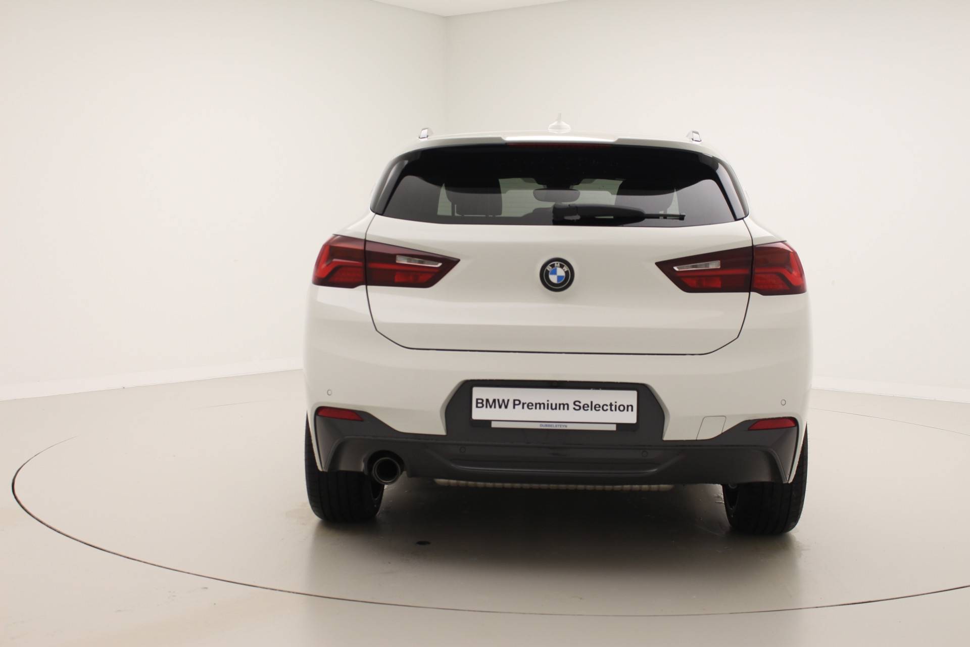 BMW X2 sDrive18i M Sport Edition | Parking Pack | Automatische transmissie met dubbele koppeling | 20 inch LMR Dubbelspaak (styling 716 - 4/12