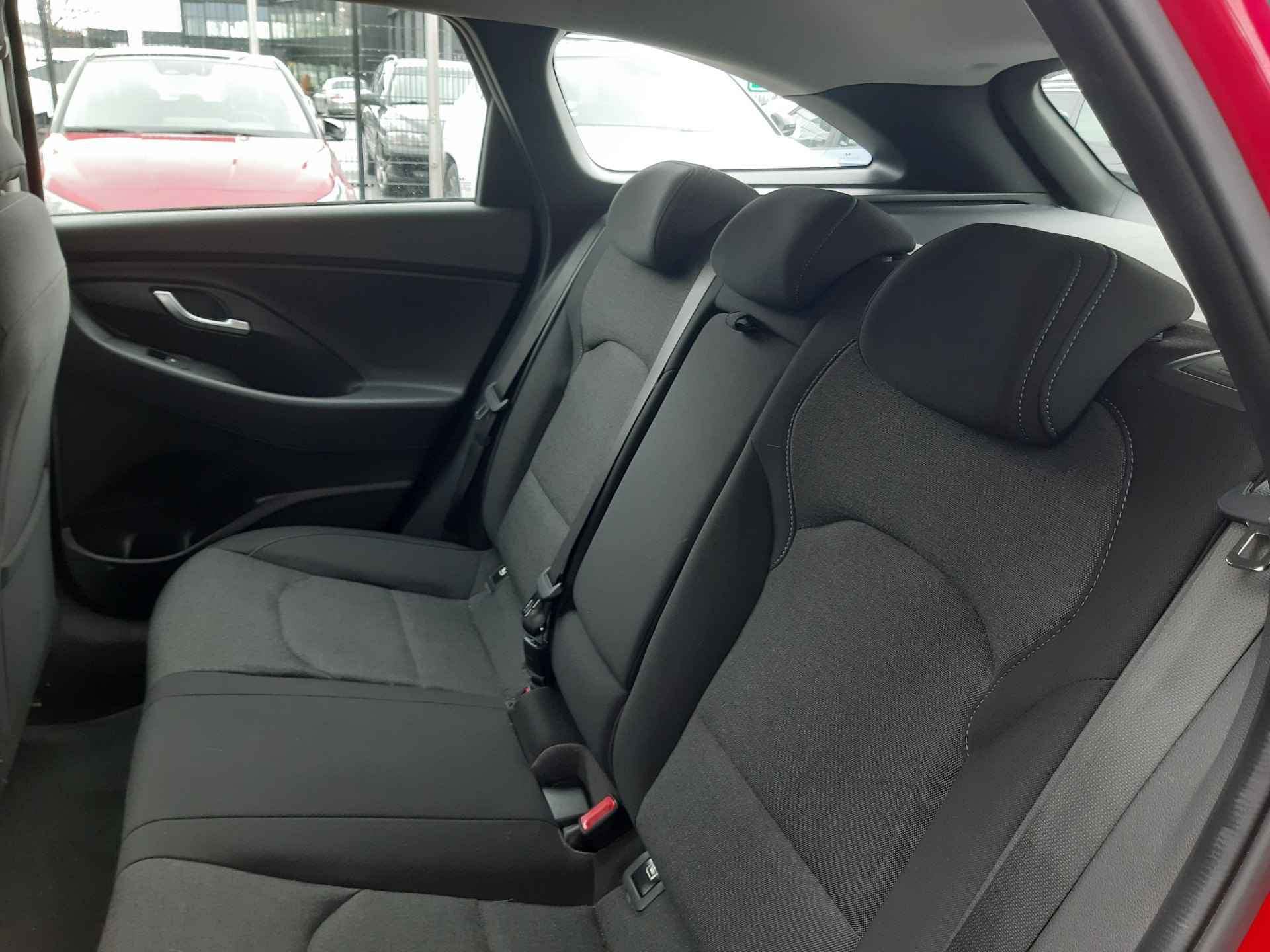 Hyundai i30 Wagon 1.0 T-GDi MHEV Comfort - 12/25