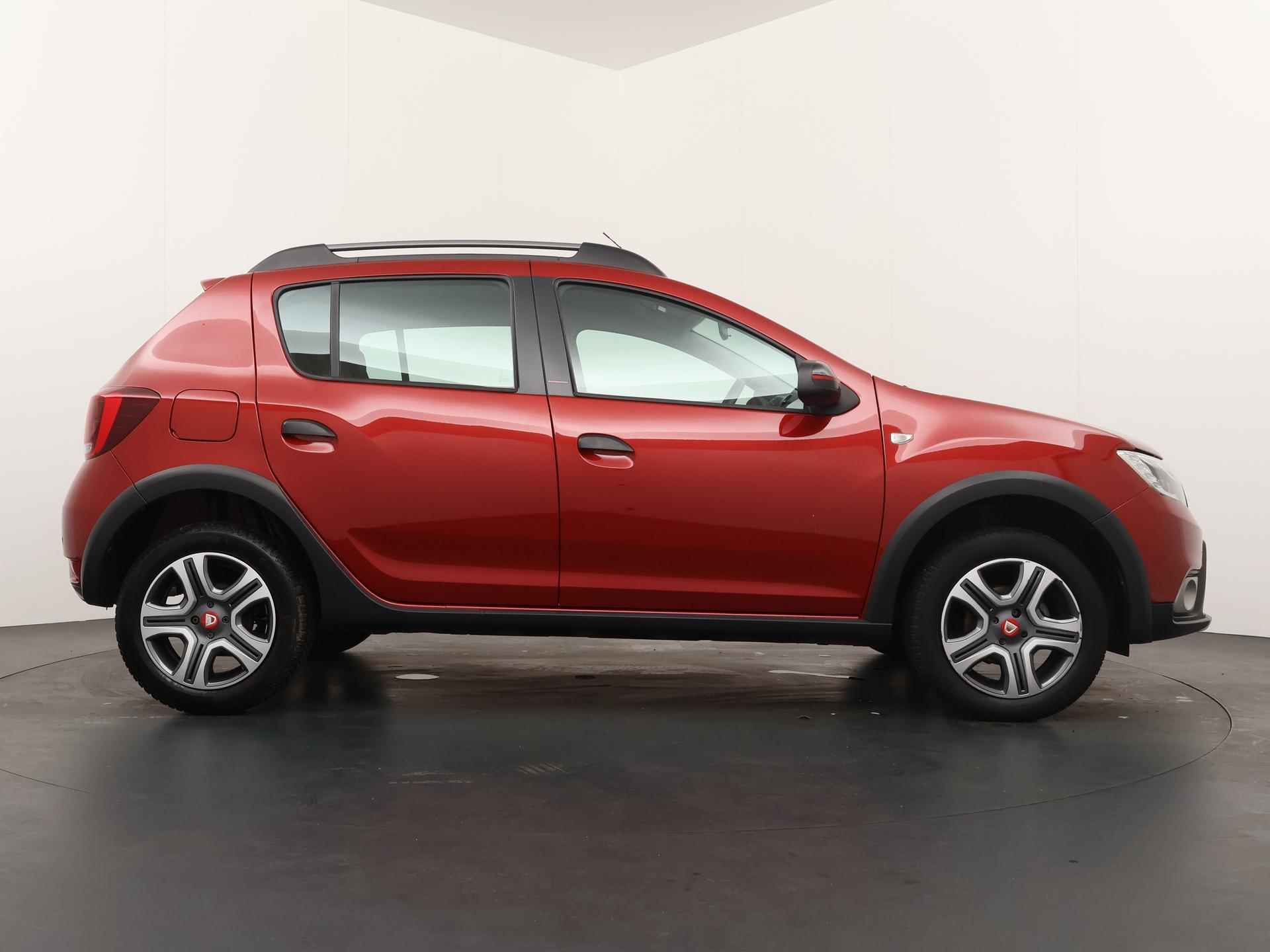 Dacia Sandero Stepway 0.9 TCe Tech Road - 7/33