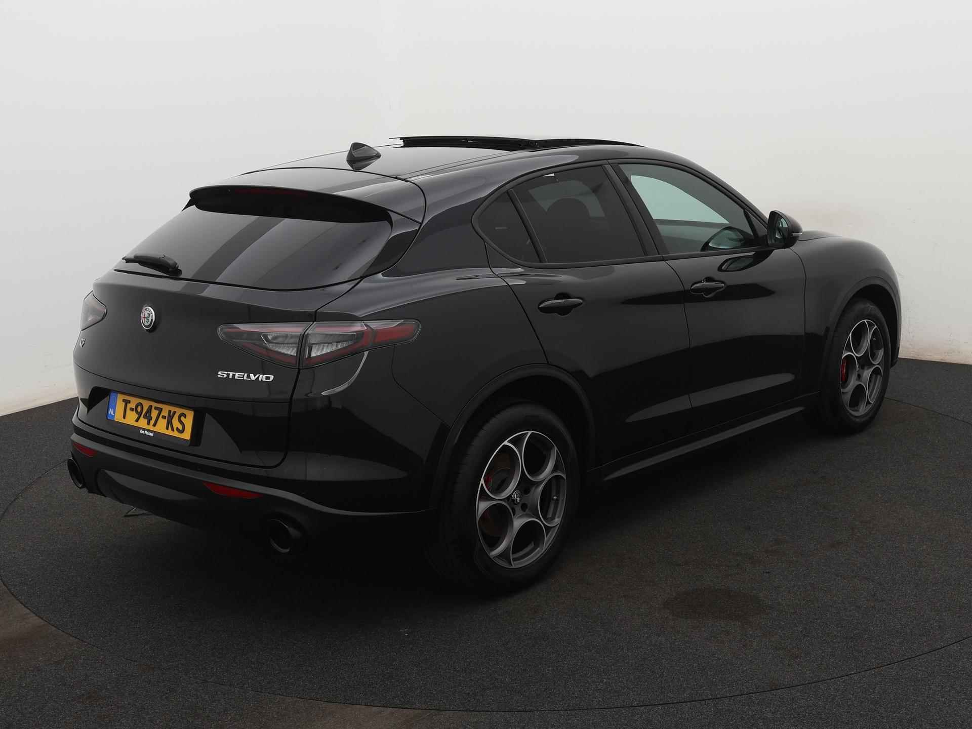 Alfa Romeo Stelvio 2.0 T GME AWD 200pk Sprint | Leer | Elektrische Stoelen | Stoel + Stuur verwarming | Parkeersensoren voor + achter | Camera | - 21/21