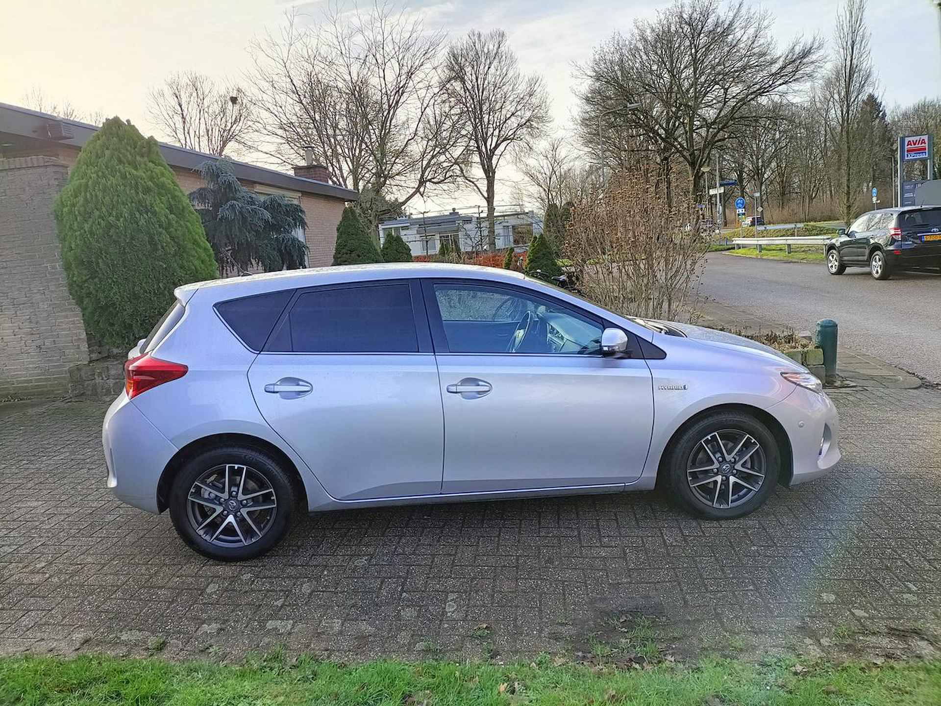 Toyota Auris 1.8 Hybrid Navi,Cruise,Stoelverw,Aut.park. - 3/27