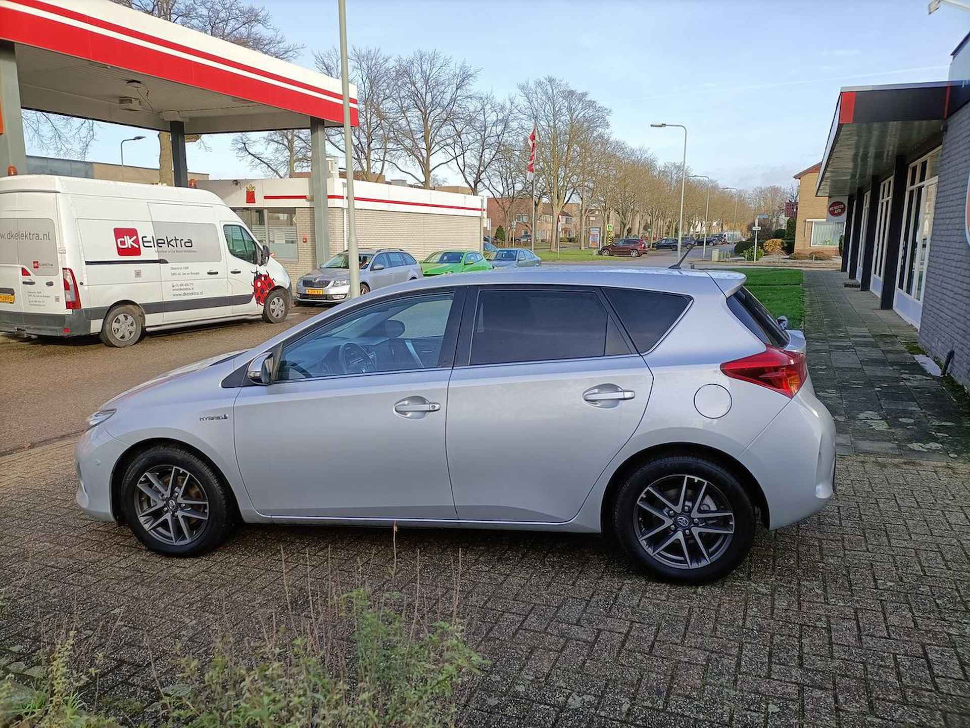 Toyota Auris 1.8 Hybrid Navi,Cruise,Stoelverw,Aut.park. - 6/27