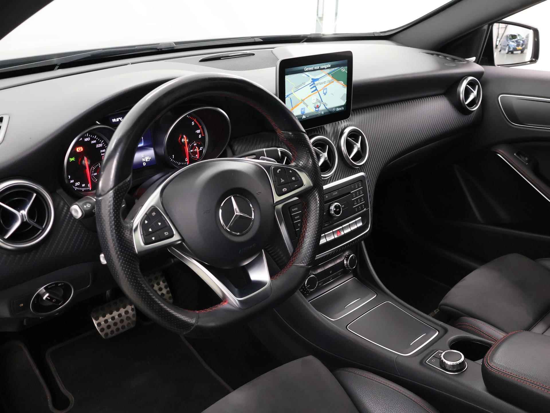 Mercedes-Benz A-klasse 200 d AMG NIGHT | Panoramadak | Multispaaks AMG | Sportstoelen | - 8/38
