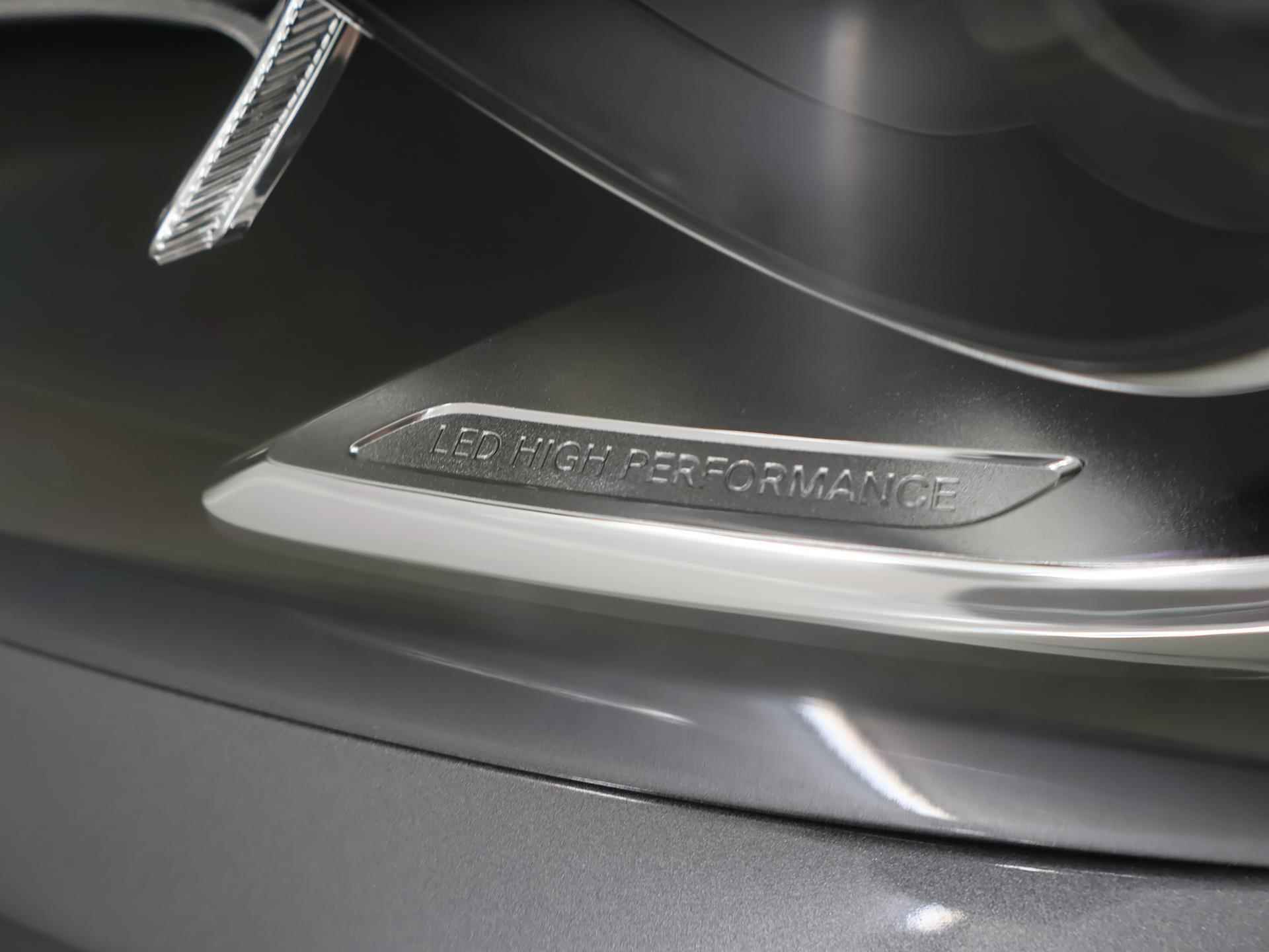Mercedes-Benz A-klasse 200 d AMG NIGHT | Panoramadak | Multispaaks AMG | Sportstoelen | - 36/38