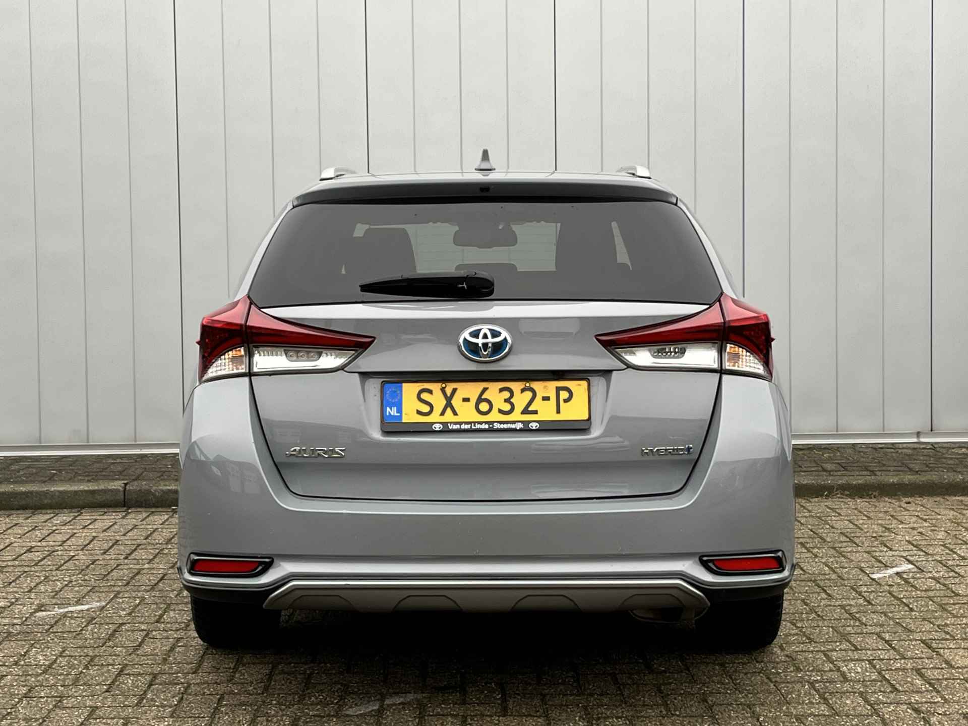 Toyota Auris Touring Sports 1.8 Hybrid Freestyle NL Auto Dealer Onderhouden Navi Clima Cruise - 5/25