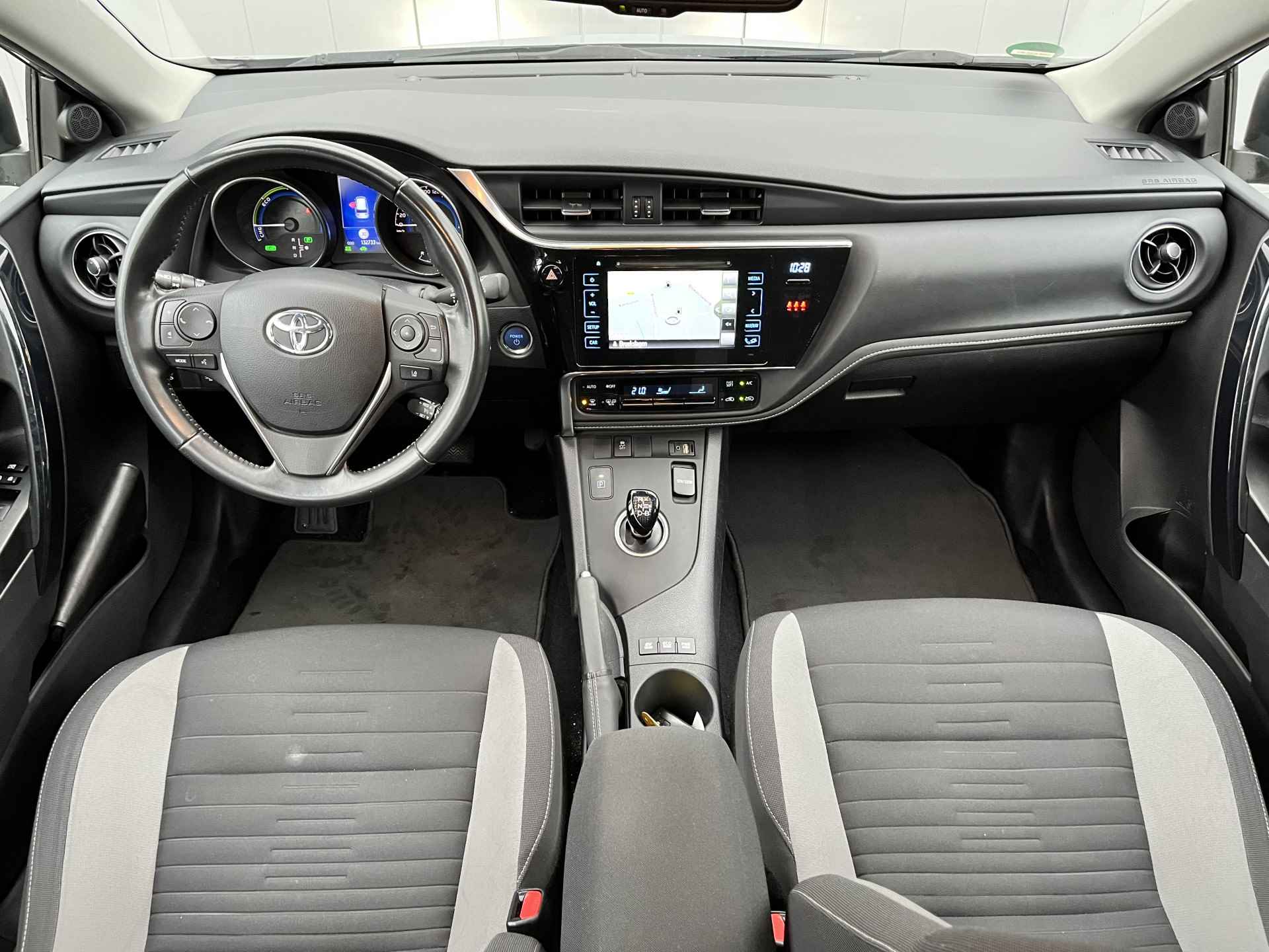 Toyota Auris Touring Sports 1.8 Hybrid Freestyle NL Auto Dealer Onderhouden Navi Clima Cruise - 9/25