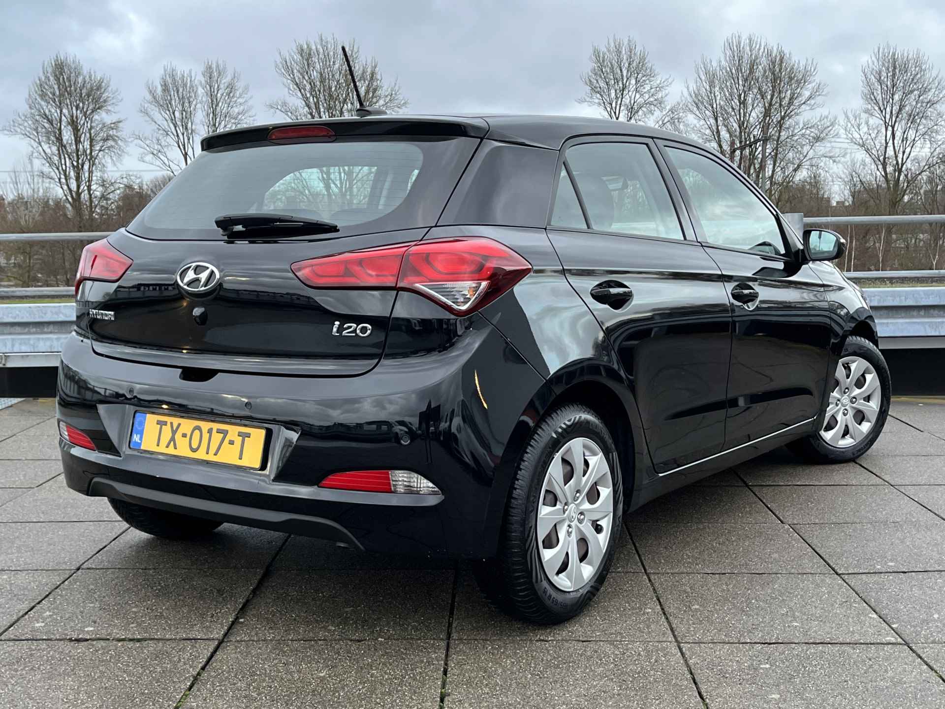 Hyundai i20 1.0 T-GDI Comfort | Camera | Navigatie | Climate Control - 6/30