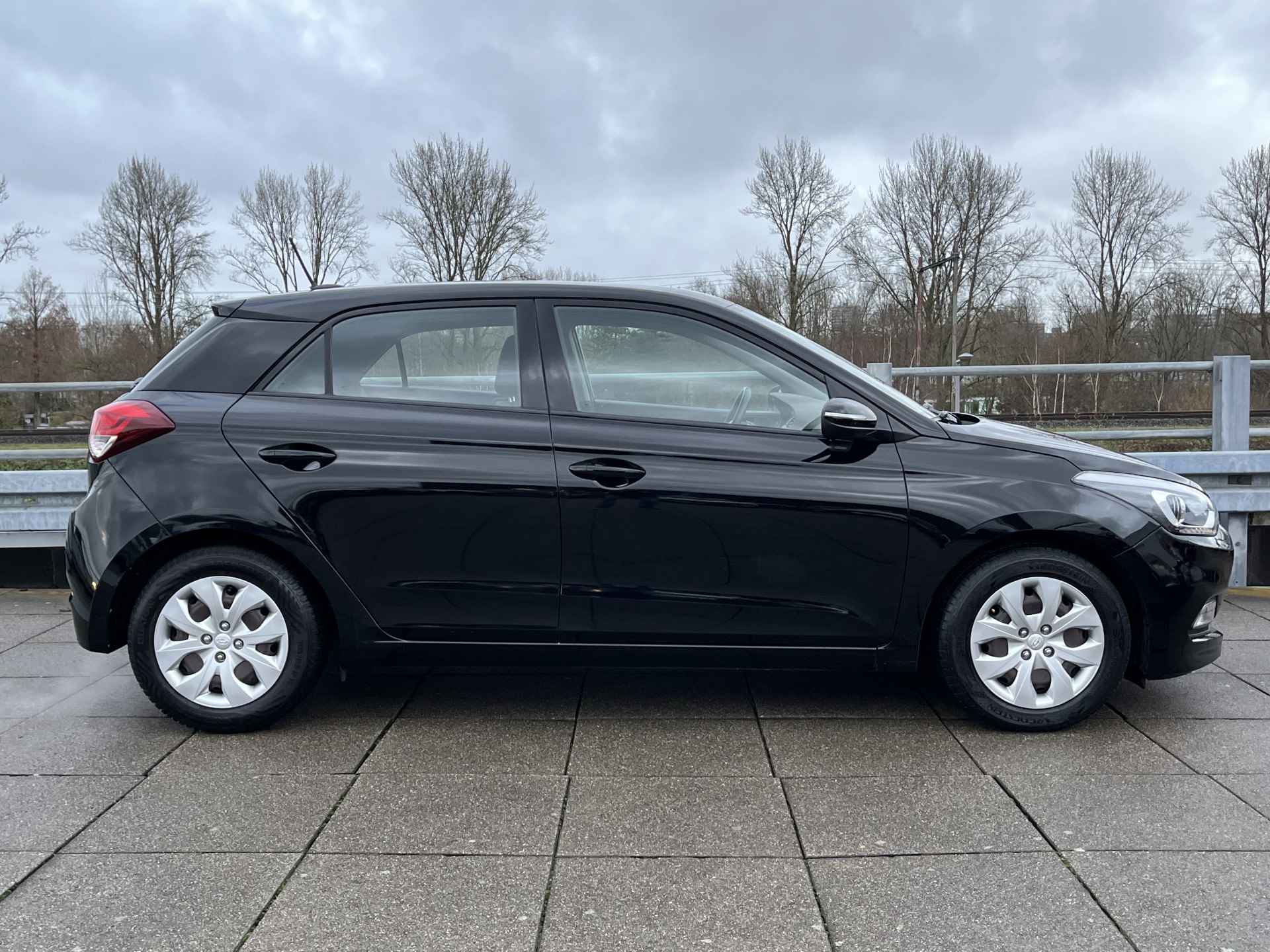 Hyundai i20 1.0 T-GDI Comfort | Camera | Navigatie | Climate Control - 7/30