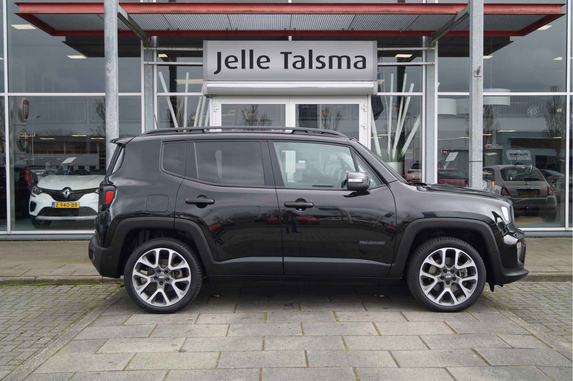 Jeep Renegade 4xe 240 Plug-in Hybrid Electric S │19'' velgen│Clima│Cruise│Camera│CarPlay | Parking Pack | Winter Pack - 4/28