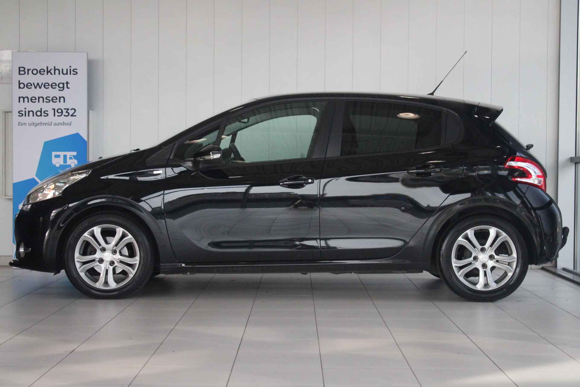 Peugeot 208 1.2 82-PK Style Pack ETG-5 AUTOMAAT CLIMA | NAVI | LMV | TREKHAAK | PARKEERSENSOREN ACHTER - 9/23