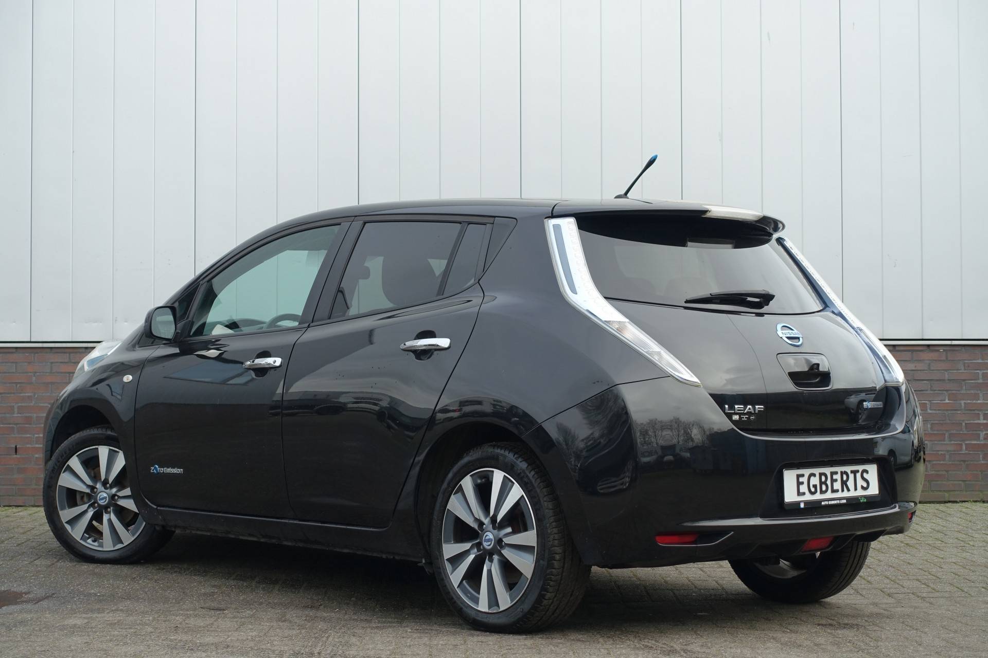 Nissan Leaf Tekna 24 kWh € 2.000.- subsidie | Lederen bekleding | Navigatie | Stuur & Stoelverwarming - 8/18