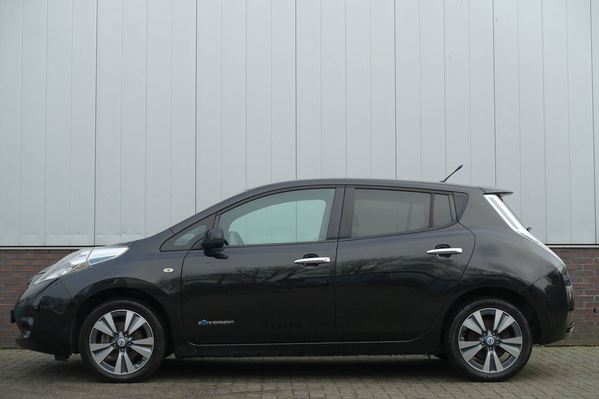 Nissan Leaf Tekna 24 kWh € 2.000.- subsidie | Lederen bekleding | Navigatie | Stuur & Stoelverwarming - 9/18