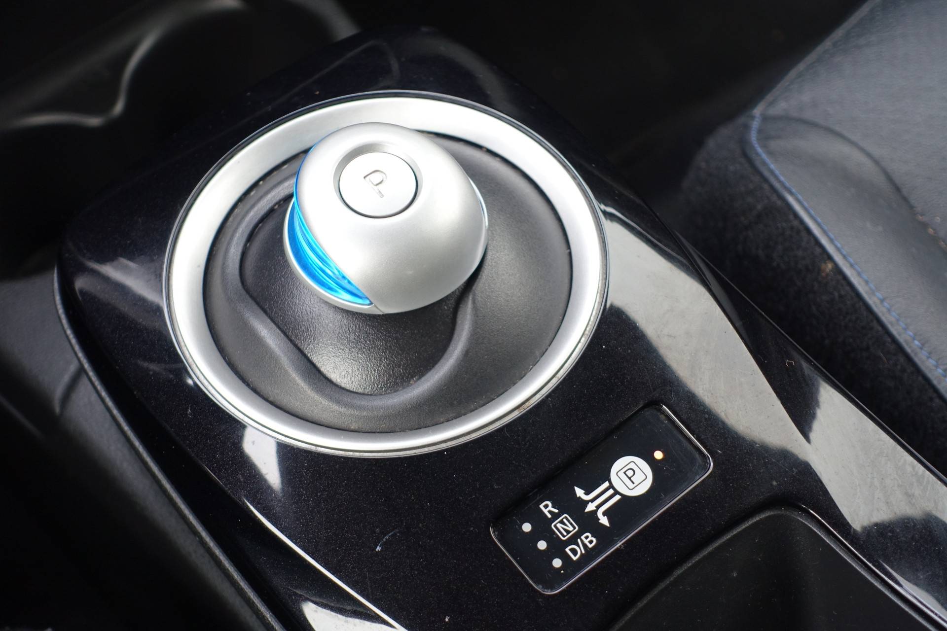 Nissan Leaf Tekna 24 kWh € 2.000.- subsidie | Lederen bekleding | Navigatie | Stuur & Stoelverwarming - 13/18