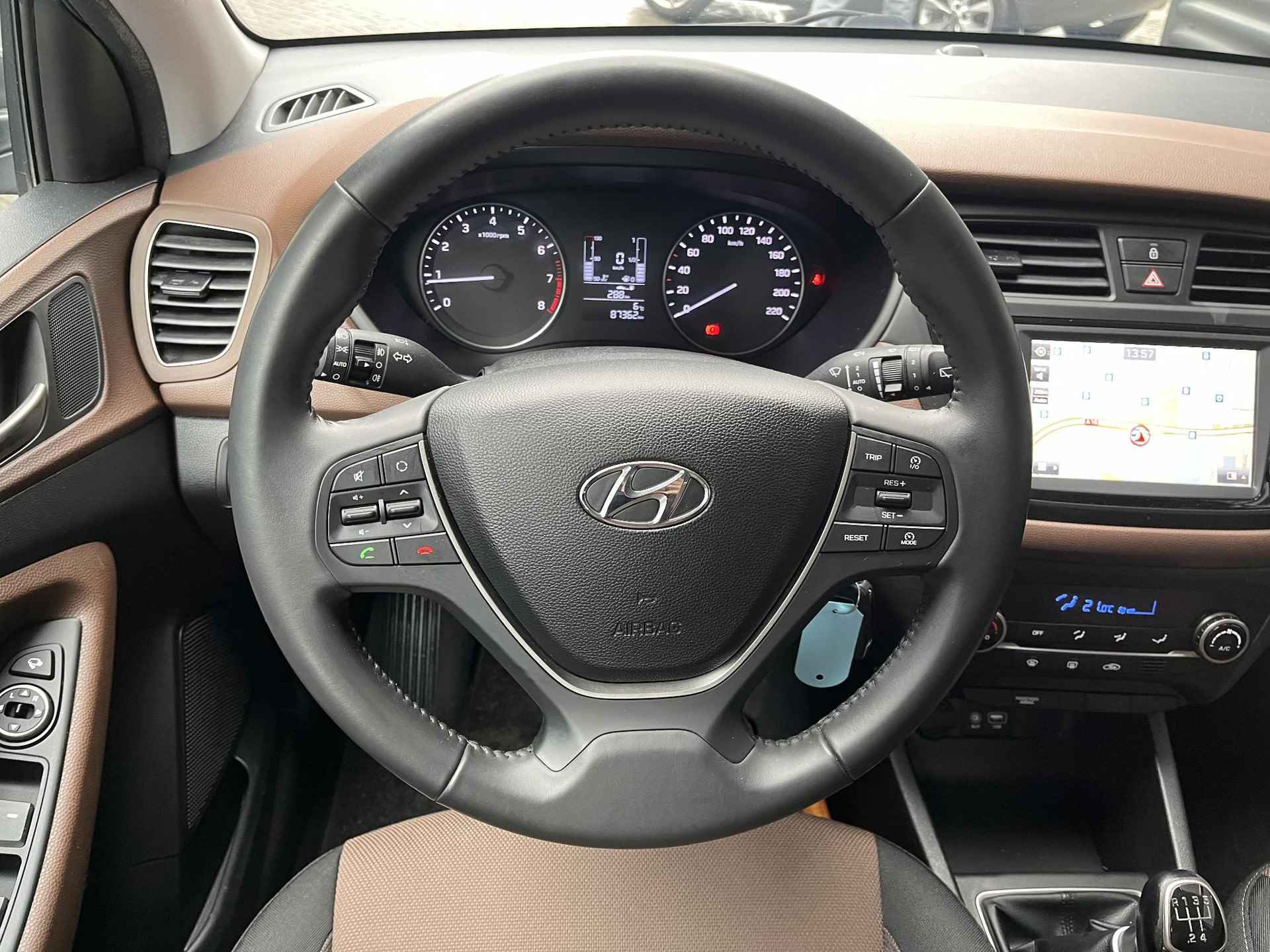 Hyundai i20 5drs 1.0 T-GDI 100 PK Comfort | Geïntegreerde navigatiesysteem | Apple Carplay & Android Auto | Pdc & Camera | - 13/41