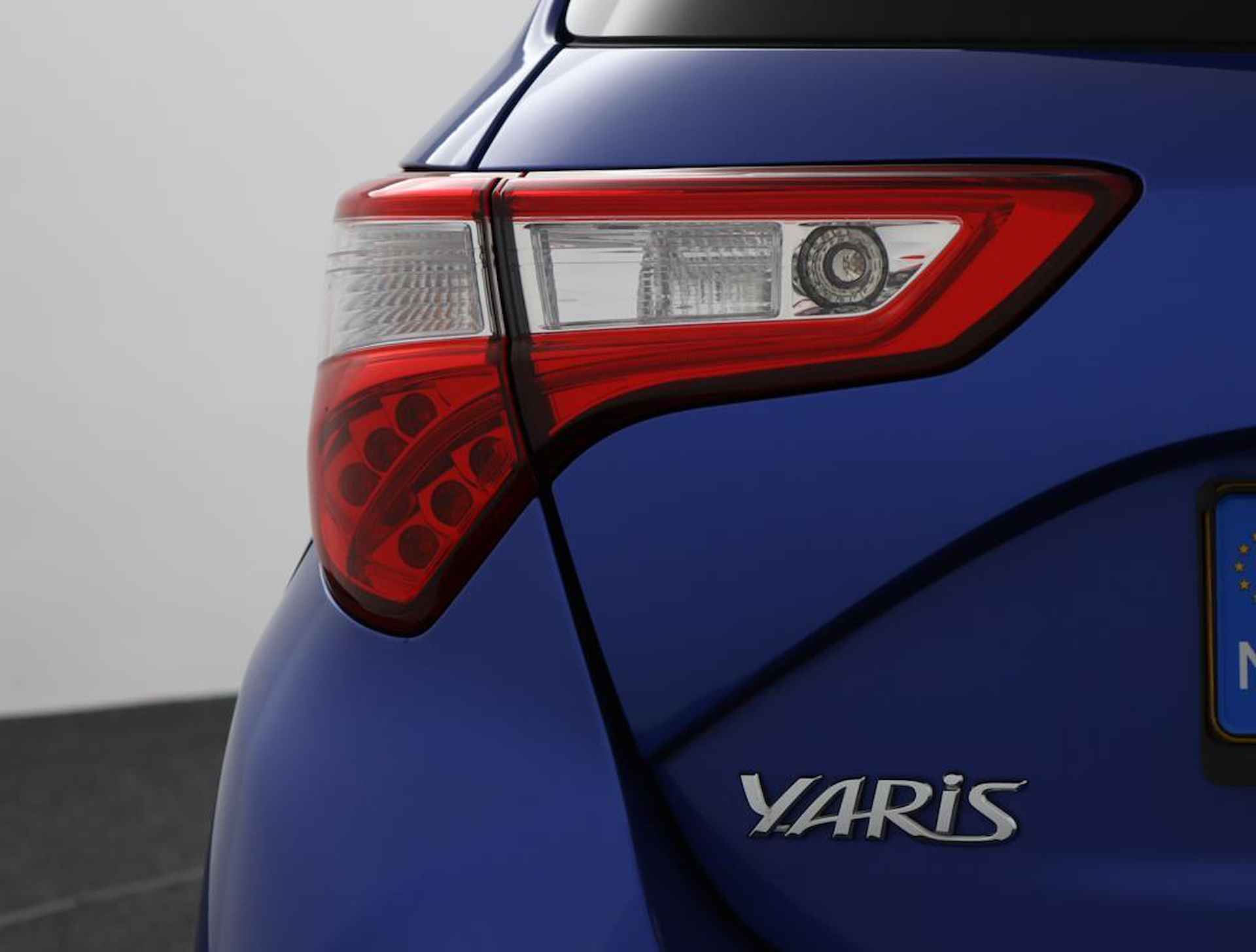 Toyota Yaris 1.5 VVT-i Dynamic Automaat | Apple carplay/Androidauto | Lichtmetalen velgen | - 37/56