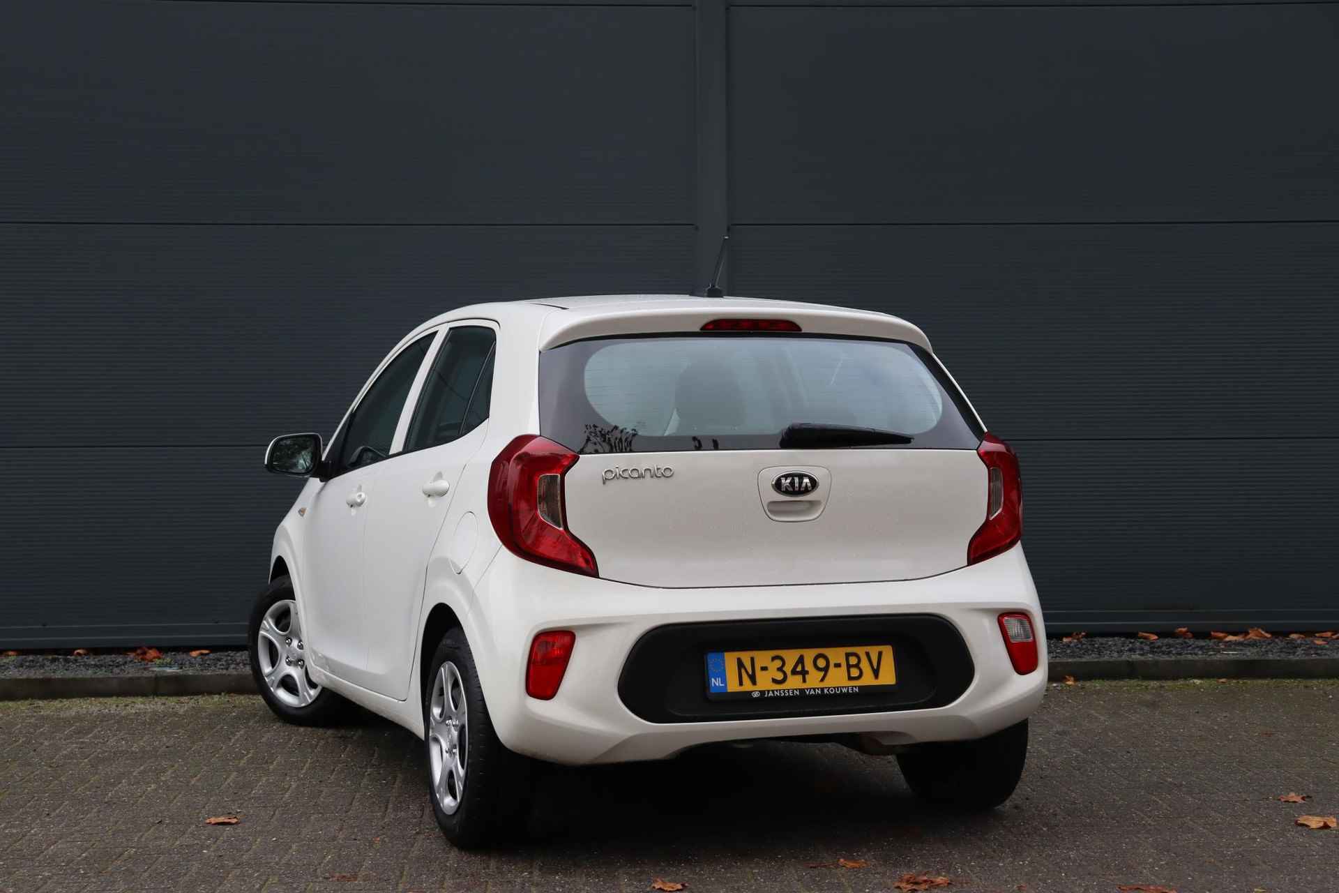 Kia Picanto 1.0 DPi ComfortLine 5 Zits 5p / Airconditioning / Cruise Control / Bluetooth / - 4/27