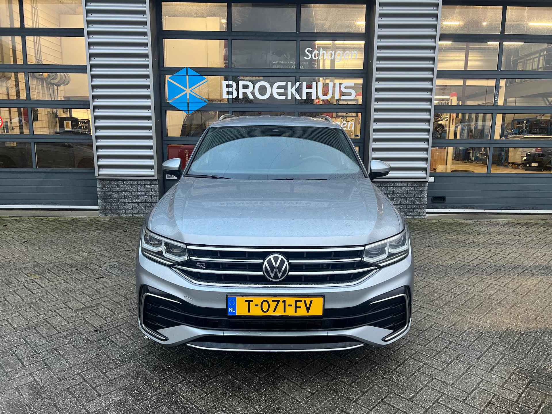 Volkswagen Tiguan Allspace 1.5 TSI 150 pk R-Line Business 7-pers. 7-DSG | Trekhaak wegklapbaar | Achteruitrijcamera | Cruise control adaptief | - 3/36