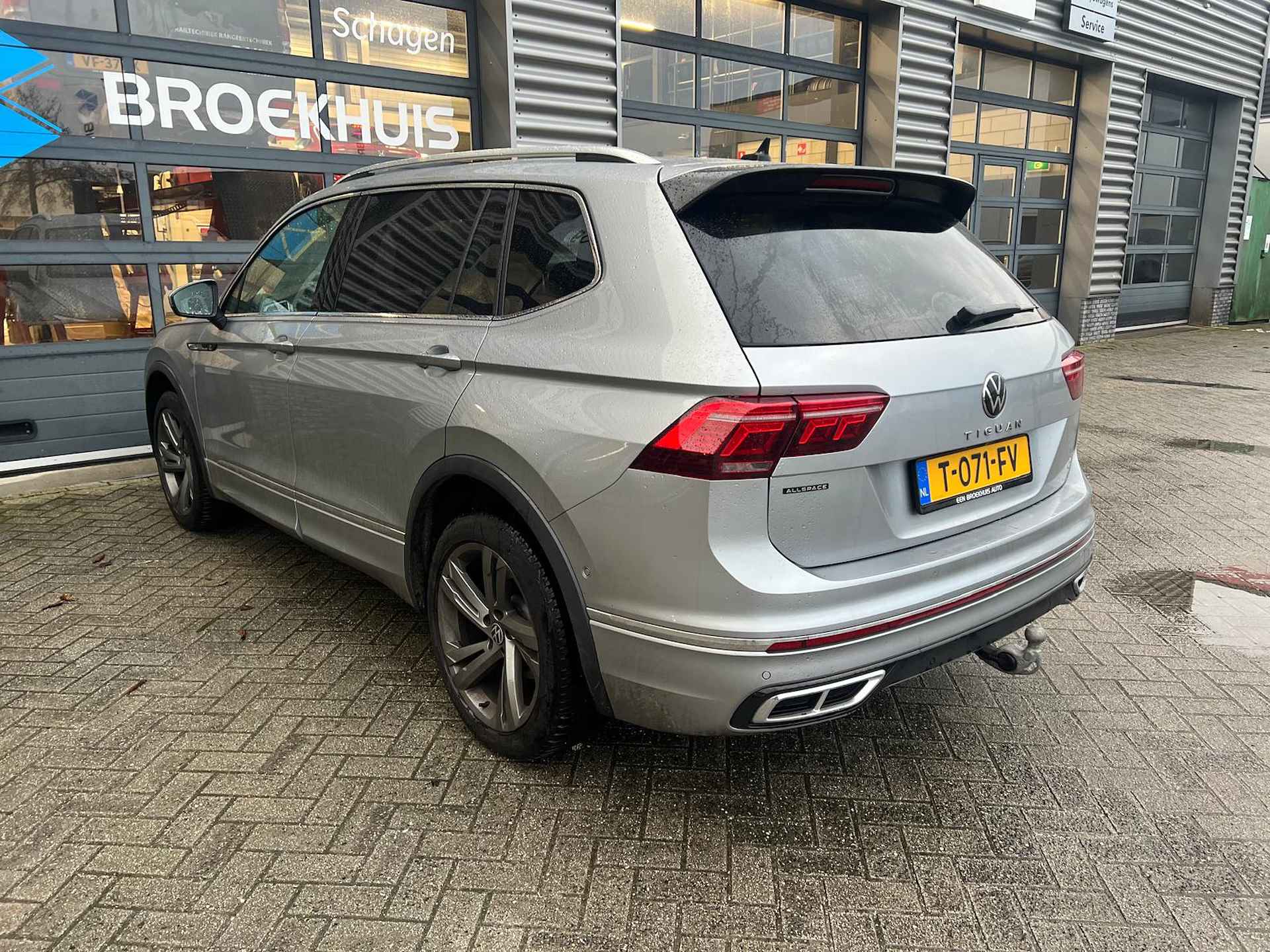 Volkswagen Tiguan Allspace 1.5 TSI 150 pk R-Line Business 7-pers. 7-DSG | Trekhaak wegklapbaar | Achteruitrijcamera | Cruise control adaptief | - 8/36