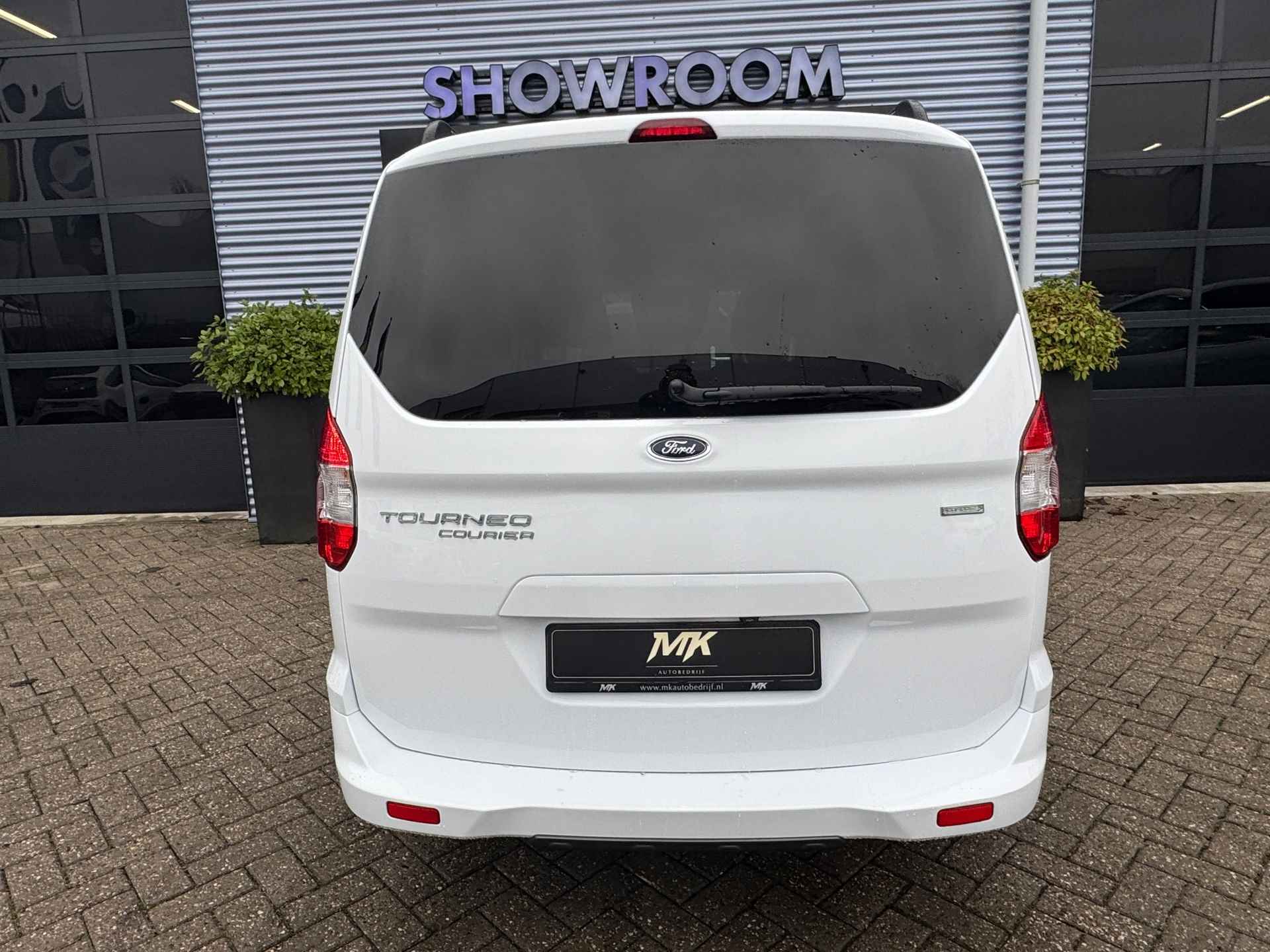 Ford TOURNEO COURIER 1.0 Titanium Camera|Stoelverwarming|Lichtmetalenvelgen - 25/28