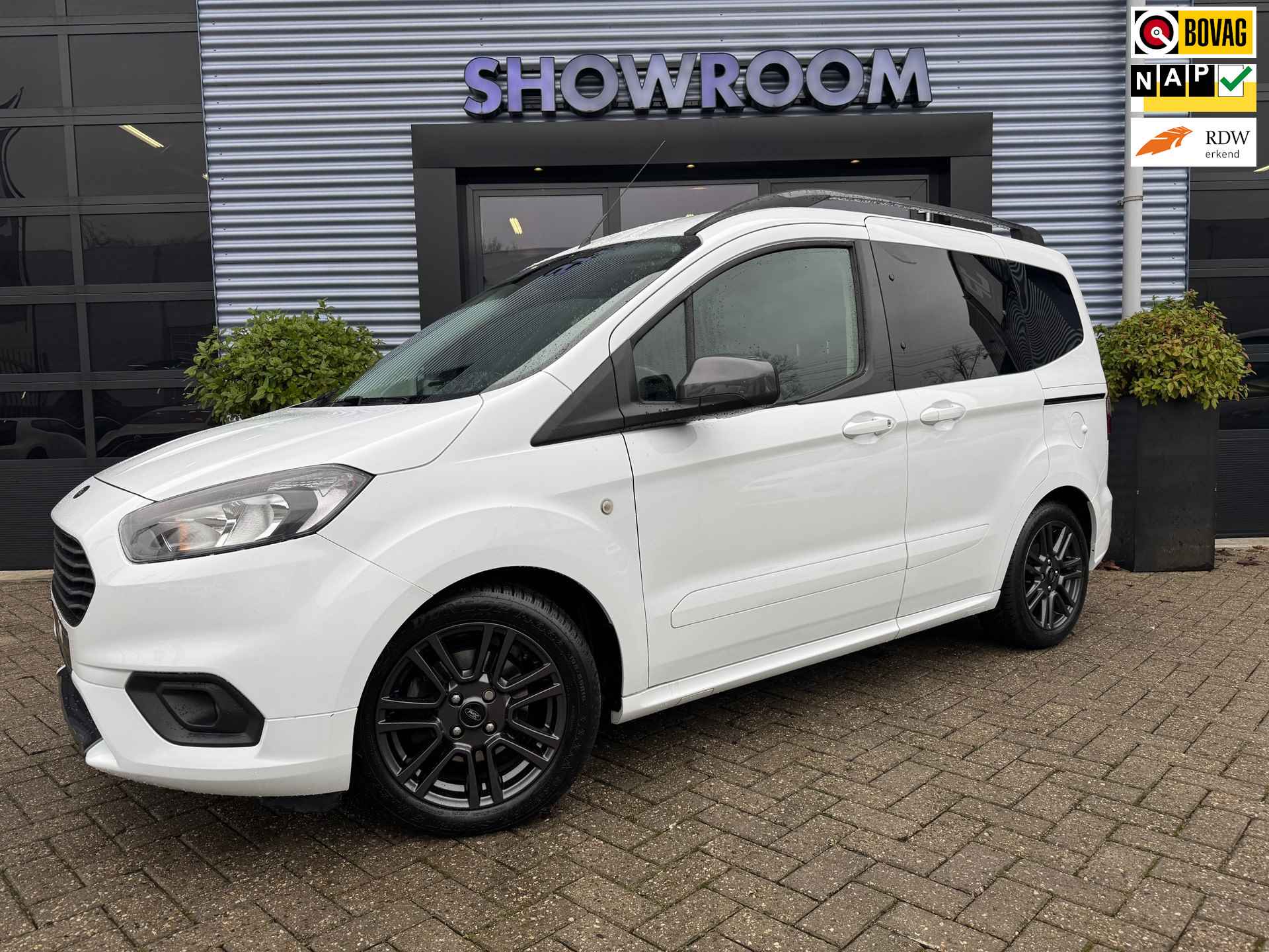 Ford TOURNEO COURIER 1.0 Titanium Camera|Stoelverwarming|Lichtmetalenvelgen