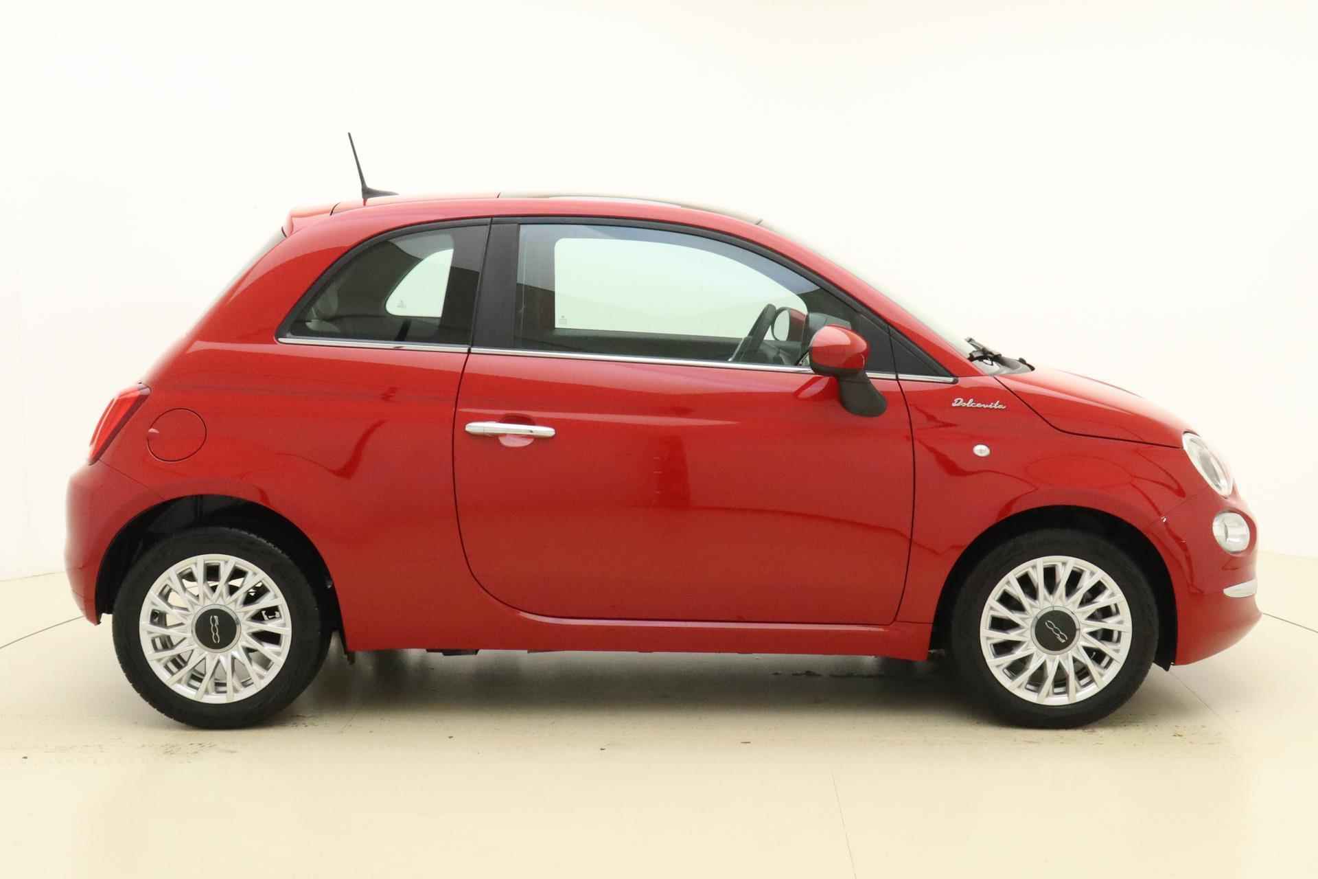 Fiat 500 1.0 Hybrid Dolcevita | Navigatie | Panoramadak | Parkeersensoren | Airco | Sportief | Snel rijden - 10/38