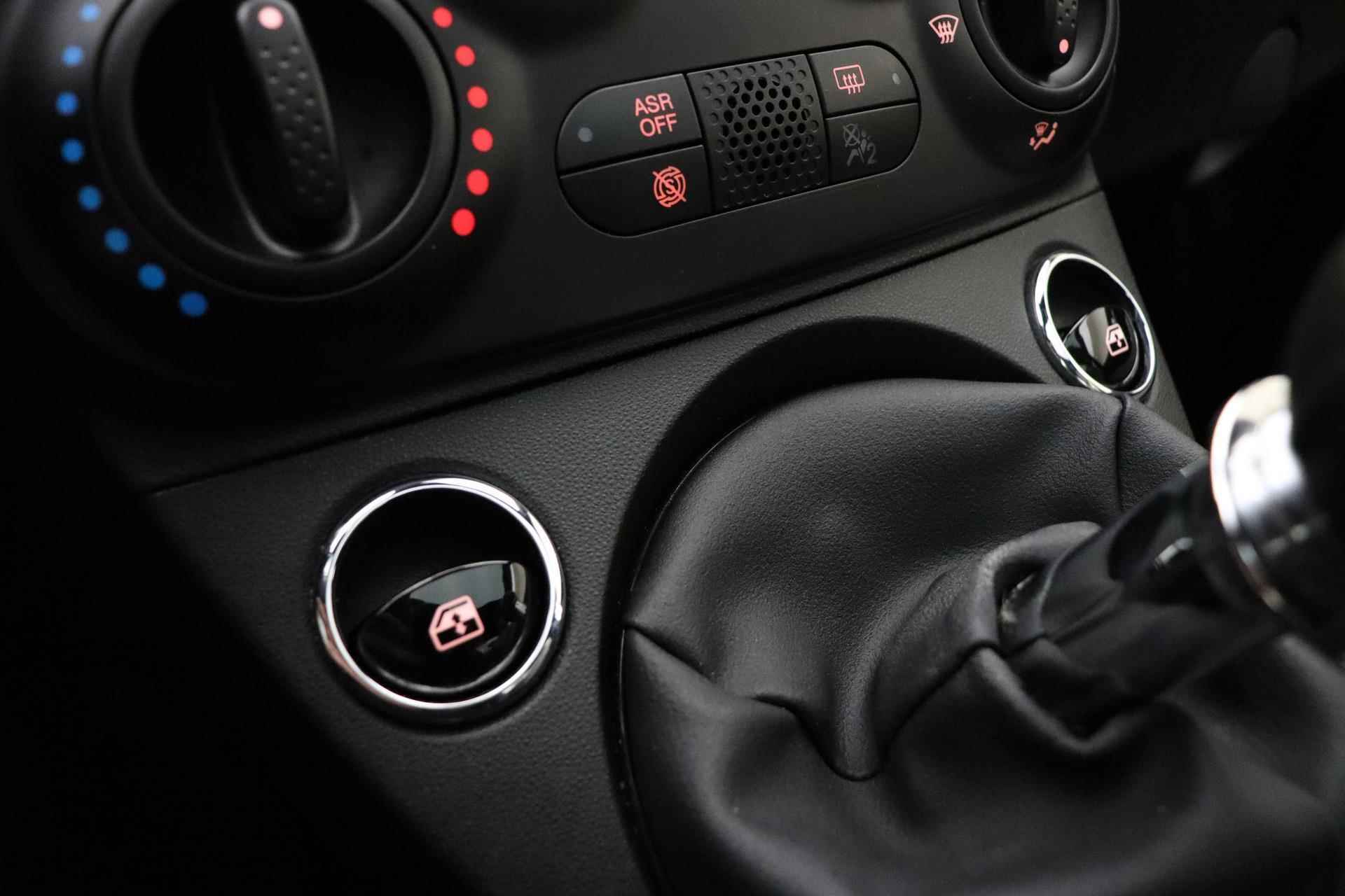 Fiat 500 1.0 Hybrid Dolcevita | Navigatie | Panoramadak | Parkeersensoren | Airco | Sportief | Snel rijden - 21/38