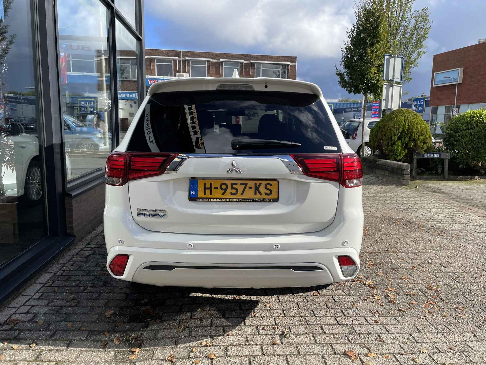 Mitsubishi Outlander 2.4 PHEV Intense - 5/18