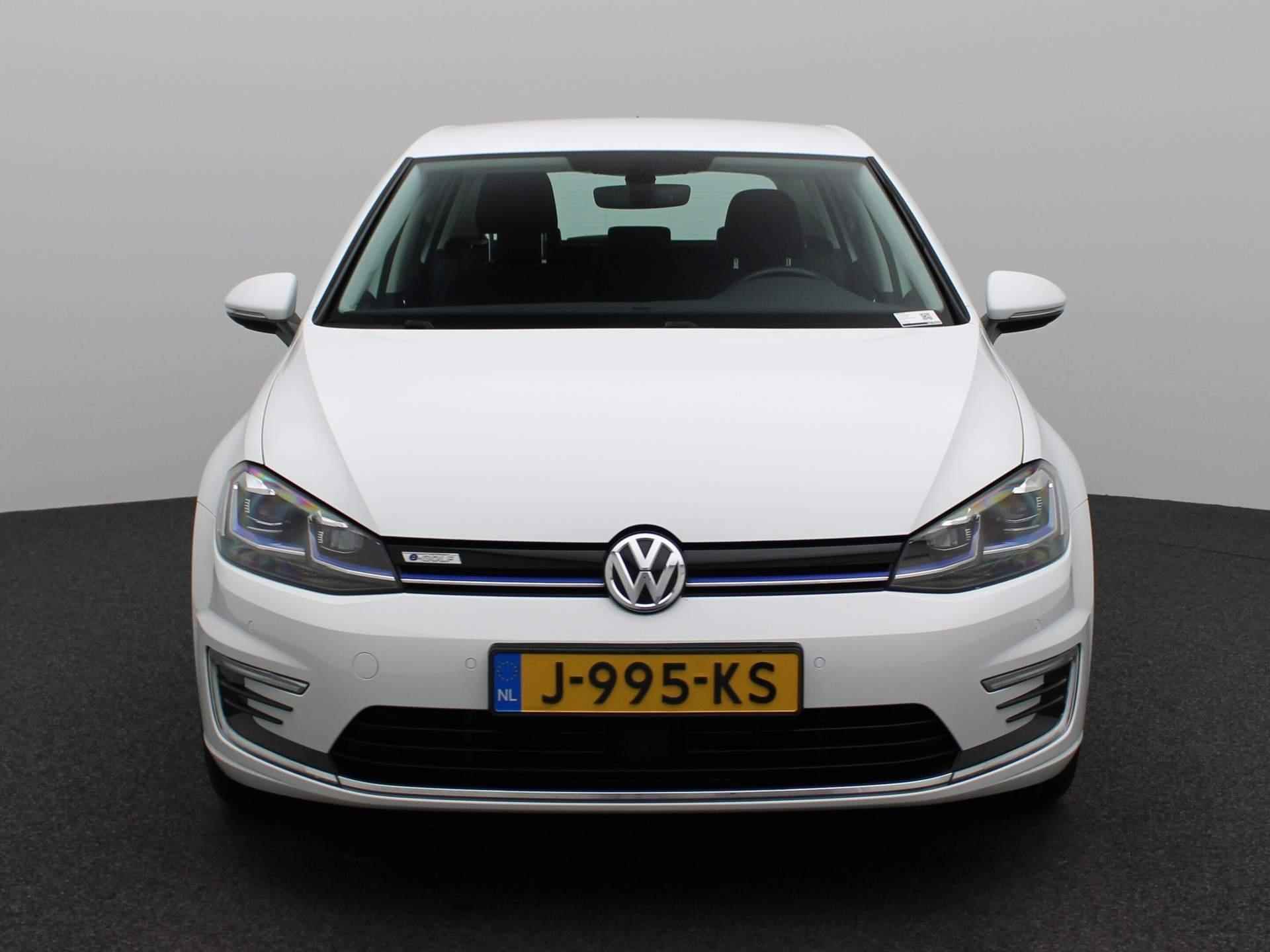 Volkswagen e-Golf E-DITION | Navigatie | Climate Control | Parkeerhulp | LED Verlichting | - 3/39