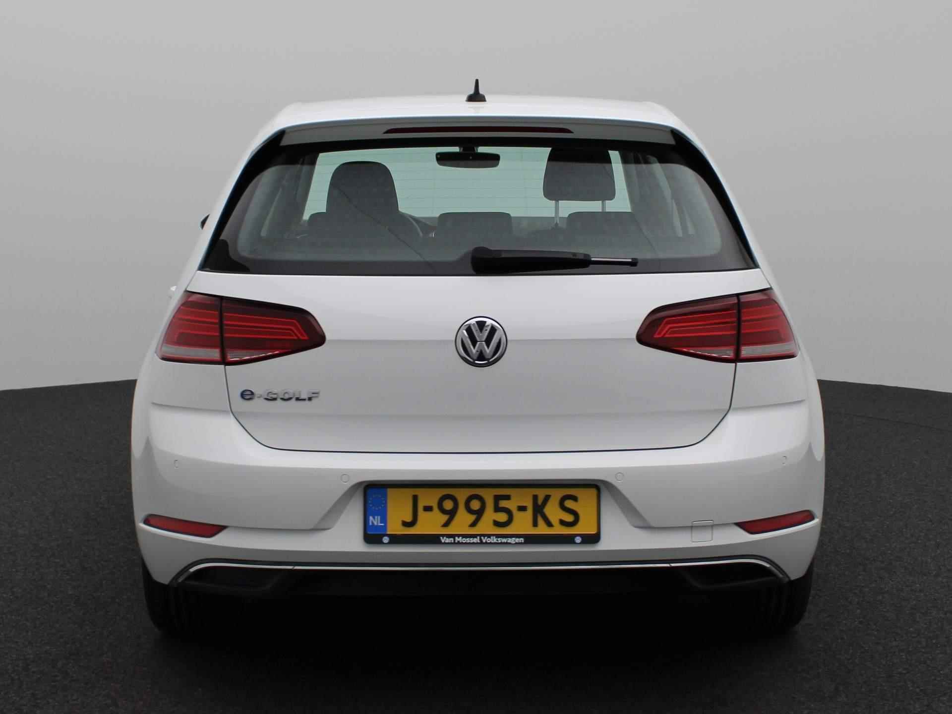 Volkswagen e-Golf E-DITION | Navigatie | Climate Control | Parkeerhulp | LED Verlichting | - 5/39
