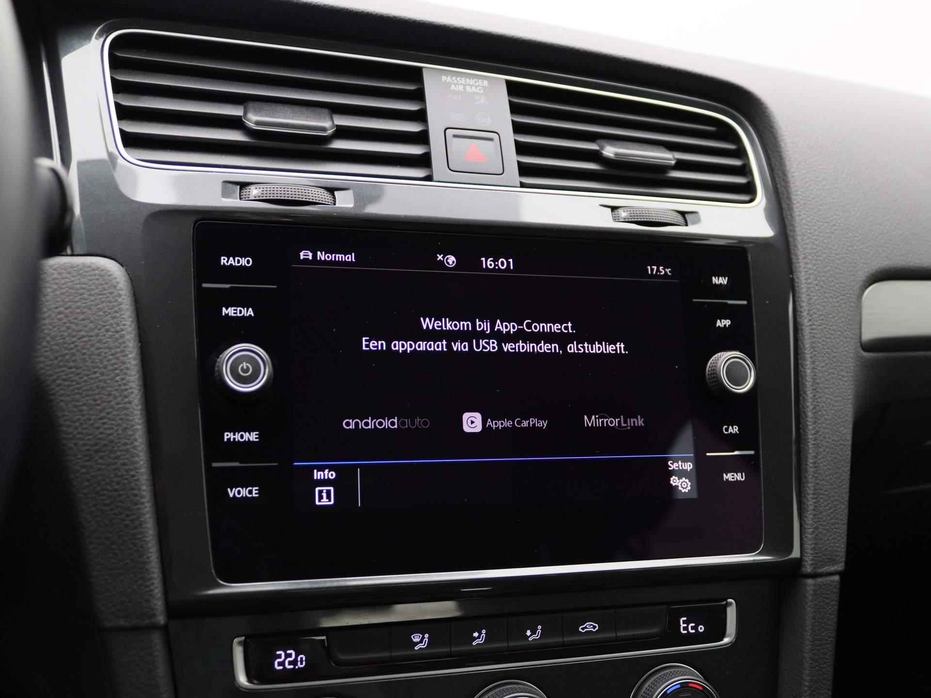 Volkswagen e-Golf E-DITION | Navigatie | Climate Control | Parkeerhulp | LED Verlichting | - 31/39
