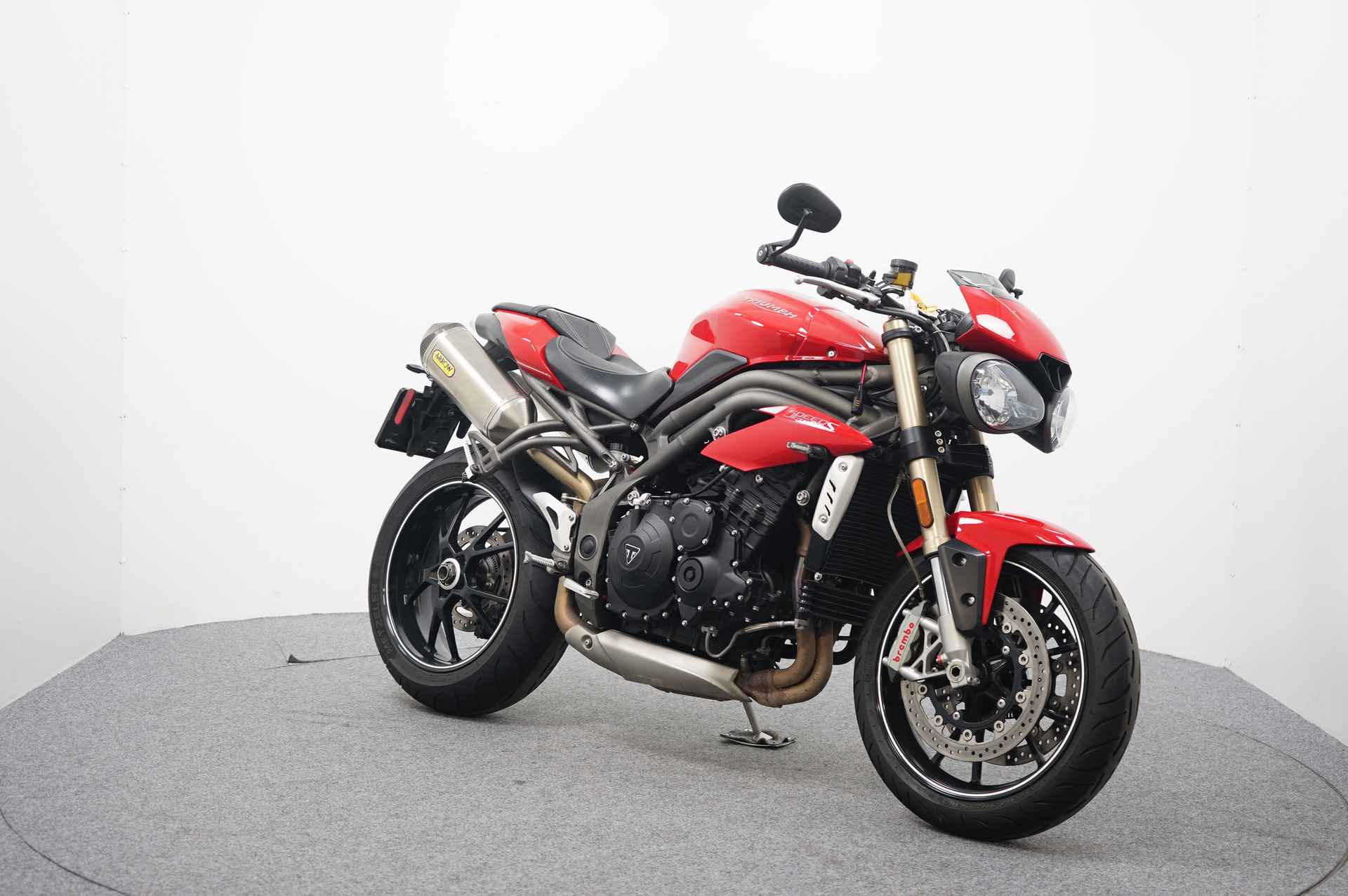 Triumph SPEED TRIPLE S - 2/15