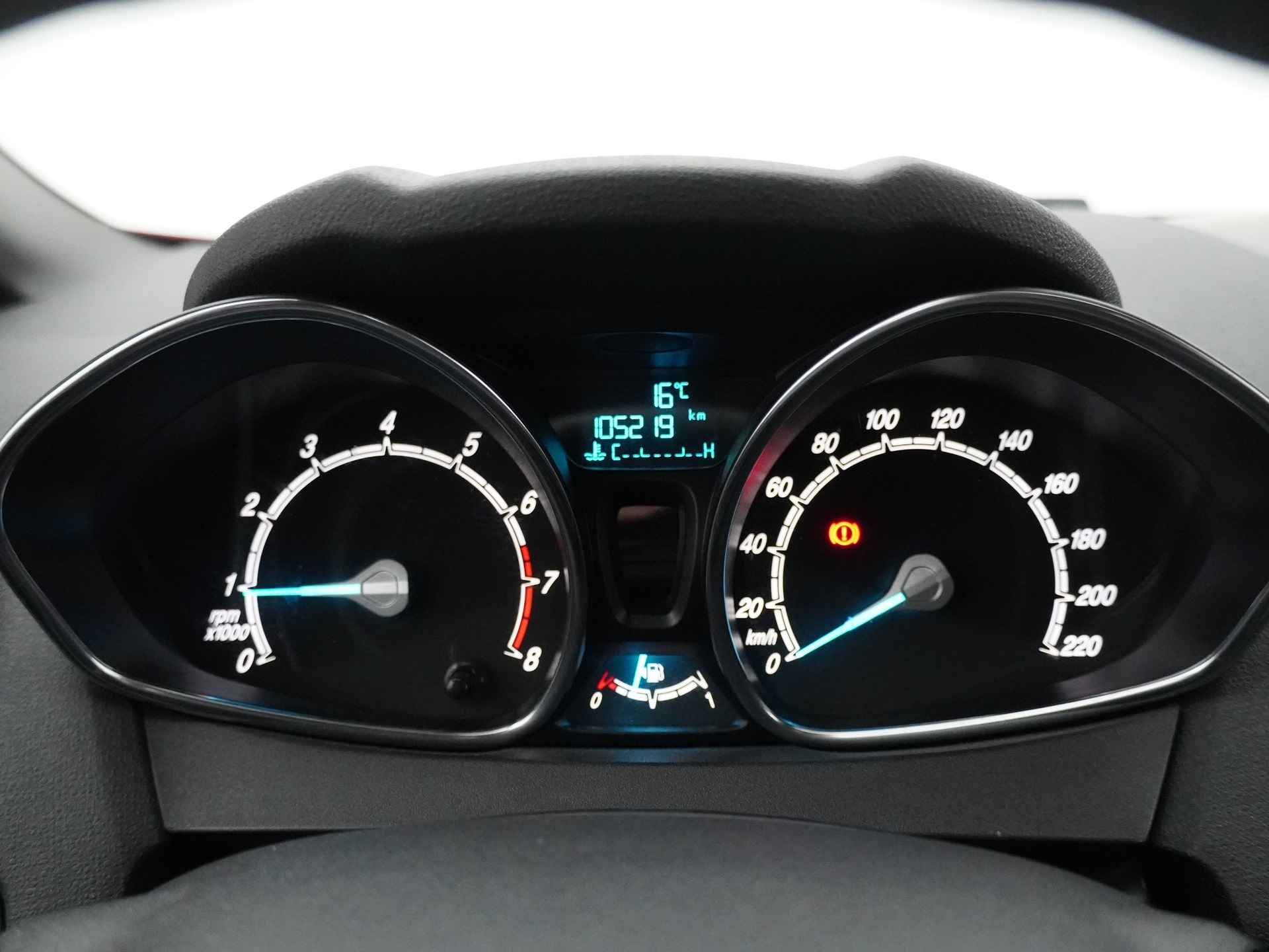 Ford Fiesta 1.0 EcoBoost ST Line | Voorruitverwarming | Clima | 1e eigenaar | Dealer onderhouden | - 10/21