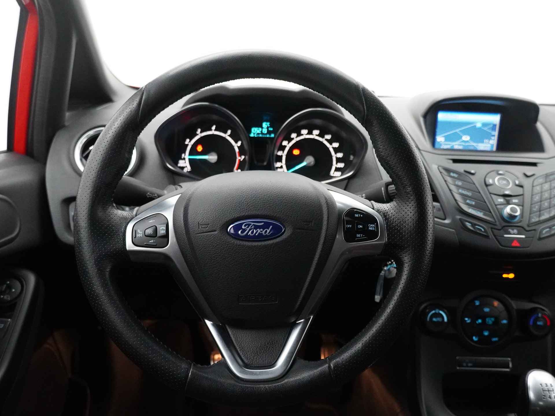 Ford Fiesta 1.0 EcoBoost ST Line | Voorruitverwarming | Clima | 1e eigenaar | Dealer onderhouden | - 12/21