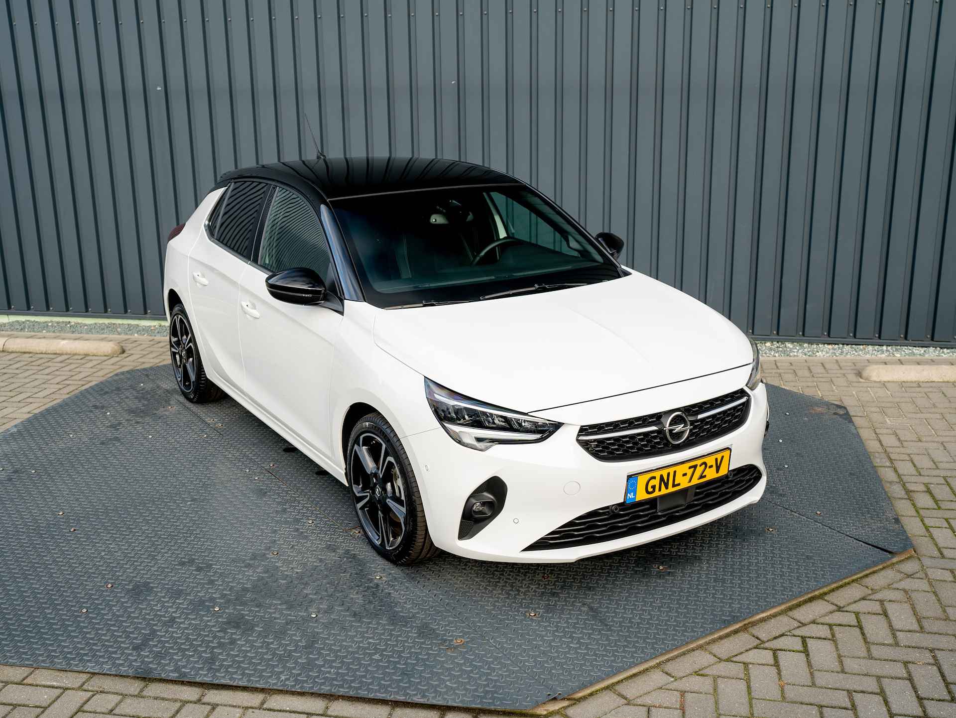 Opel Corsa 1.2 Turbo Elegance | Panodak | 17'' | Camera | Dodehoek | Stoel&Stuur verw. | PDC V&A | Prijs Rijklaar!! - 37/46