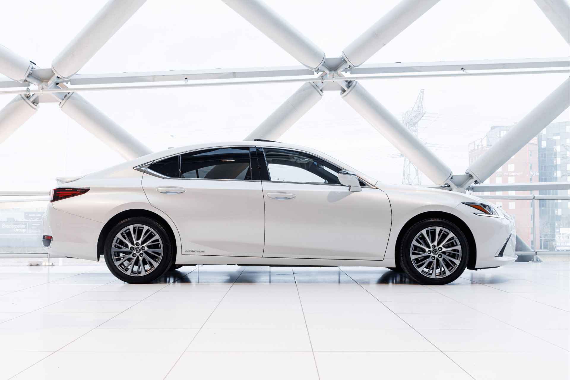 Lexus ES 300h Preference Line Limited | Stuurverwarming | Stoelverwarming | Apple Carplay | - 13/52