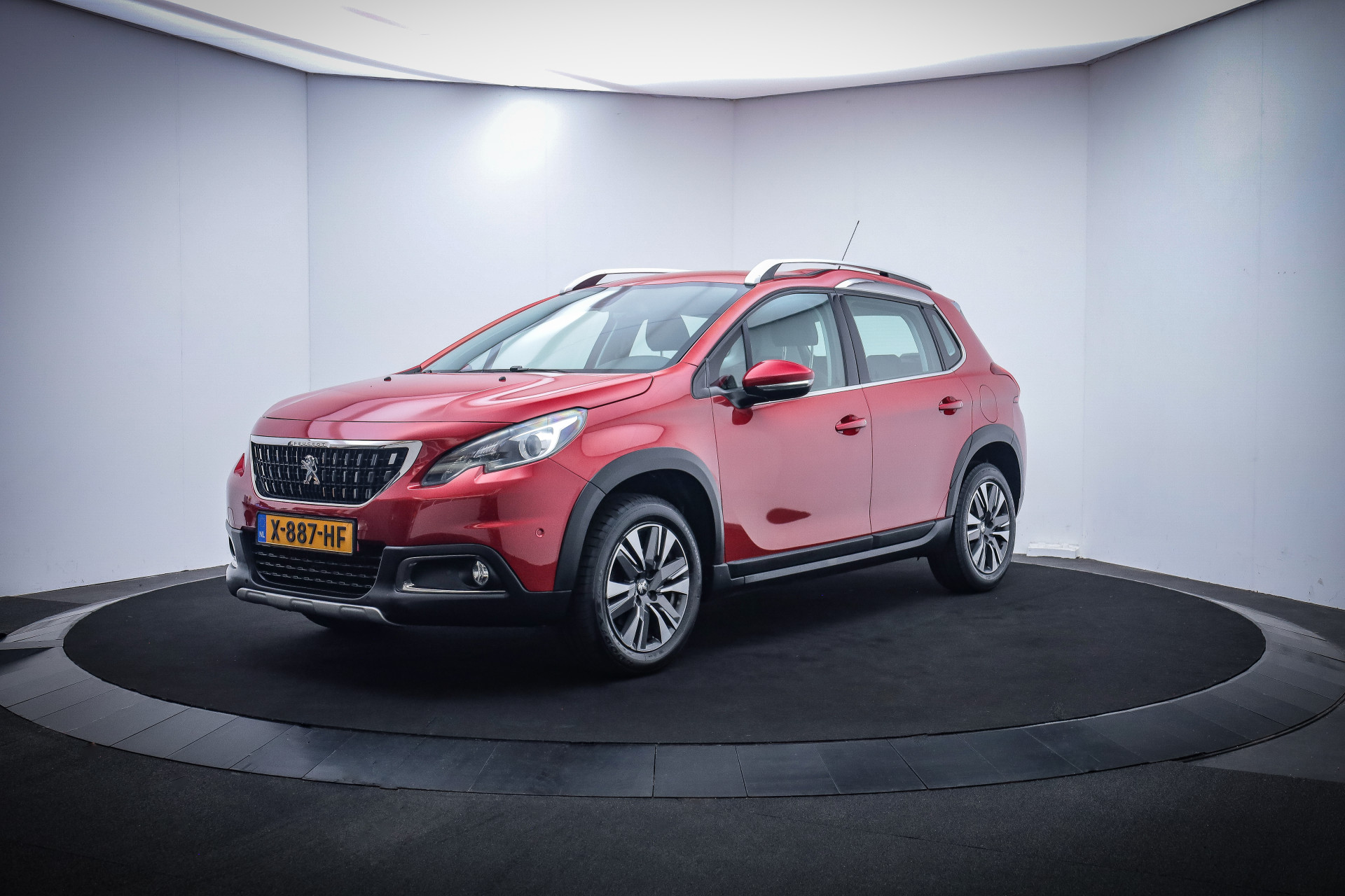 Peugeot 2008 1.2T Allure 130pk CARPLAY/CAMERA/TREKHAAK/NAVI/CLIMA/CRUISE/PDC V+A/LMV