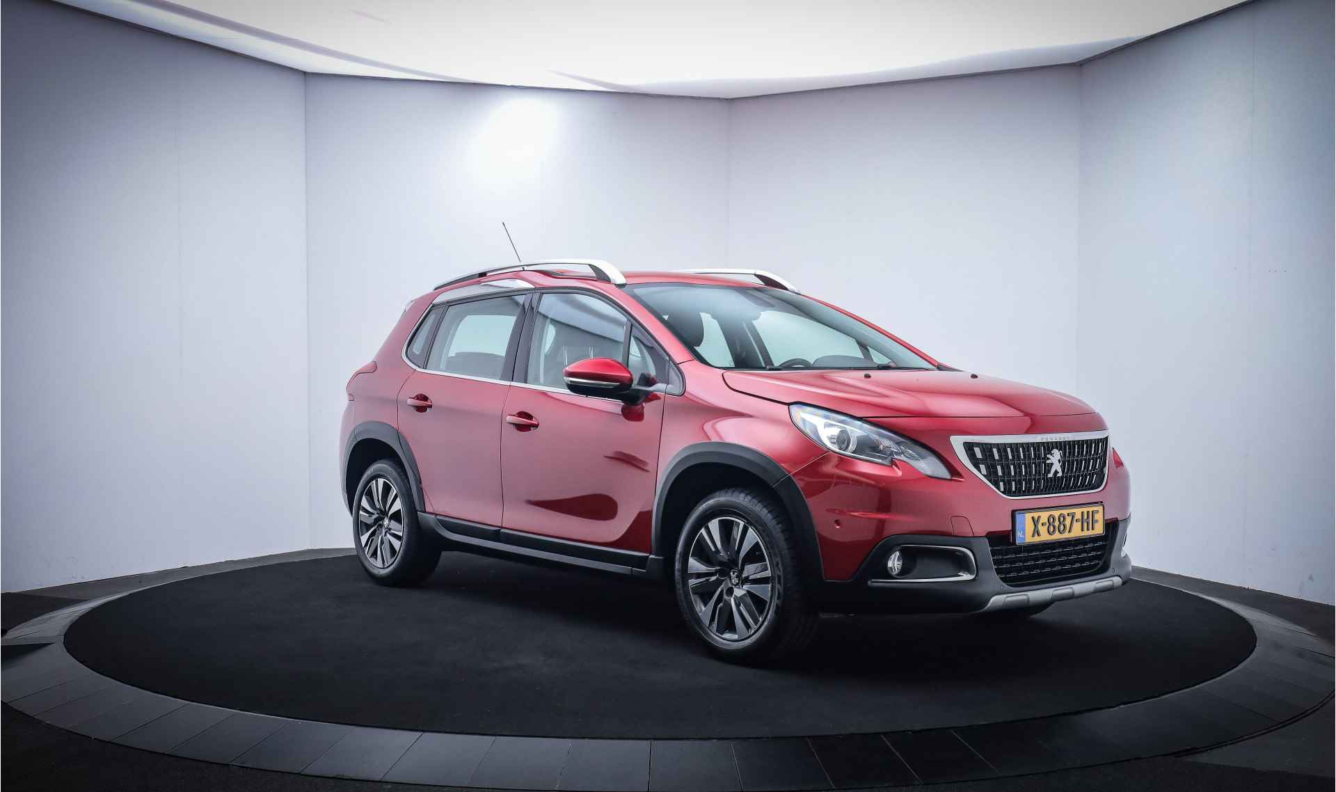 Peugeot 2008 1.2T Allure 130pk CARPLAY/CAMERA/TREKHAAK/NAVI/CLIMA/CRUISE/PDC V+A/LMV - 3/26