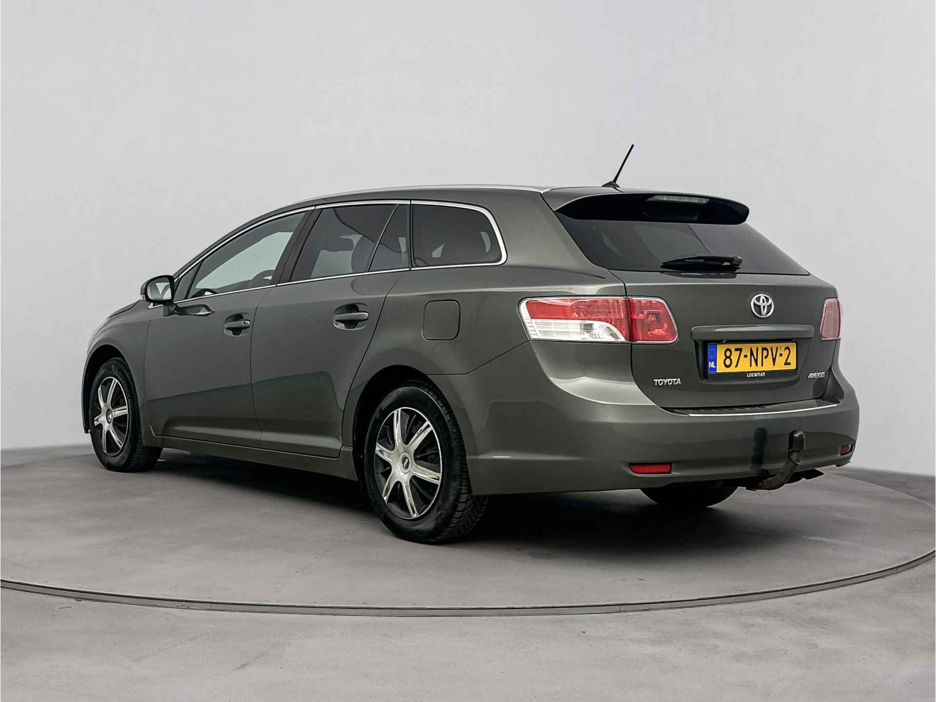 Toyota Avensis wagon 1.8 VVTi Business | Trekhaak | LM velgen | Navigatie | Climate Control | - 15/41