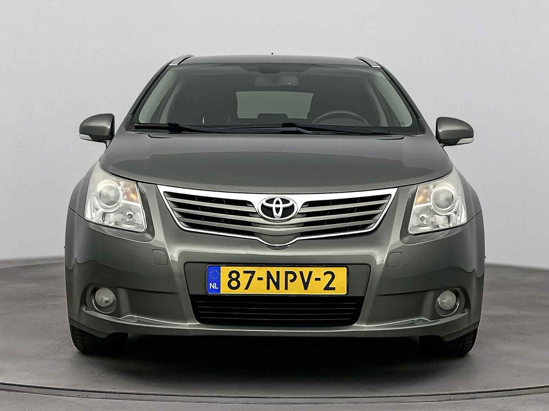 Toyota Avensis wagon 1.8 VVTi Business | Trekhaak | LM velgen | Navigatie | Climate Control | - 26/41