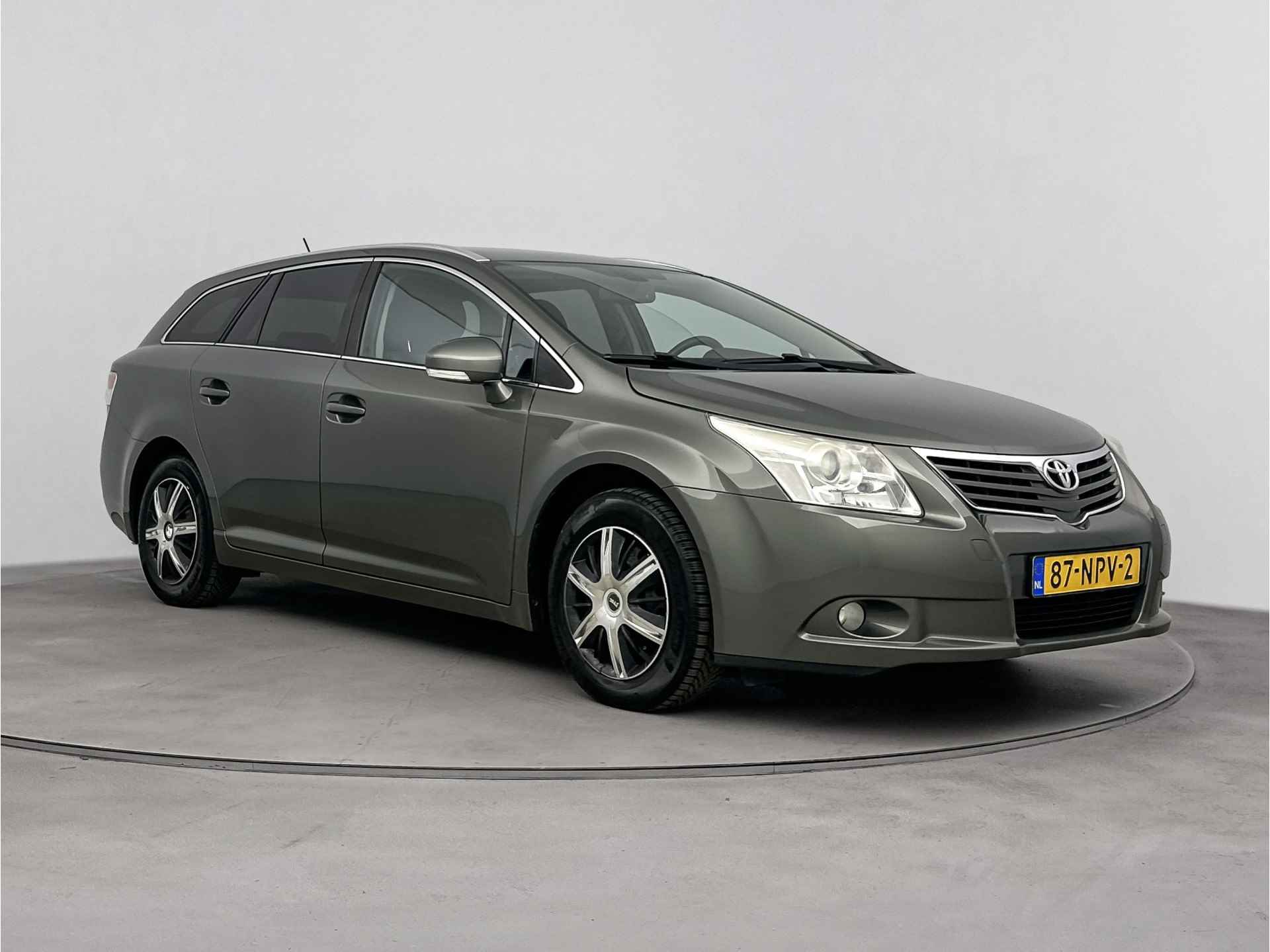 Toyota Avensis wagon 1.8 VVTi Business | Trekhaak | LM velgen | Navigatie | Climate Control | - 27/41