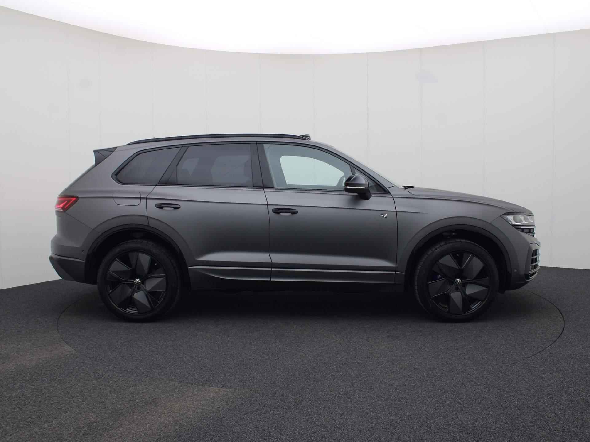 Volkswagen Touareg 3.0 TSieHybrid 340kW/462PK 4MOTION R DSG · Panoramadak · Leder · Luchtvering · Garantie tot januari 2029 of 100000km - 4/58